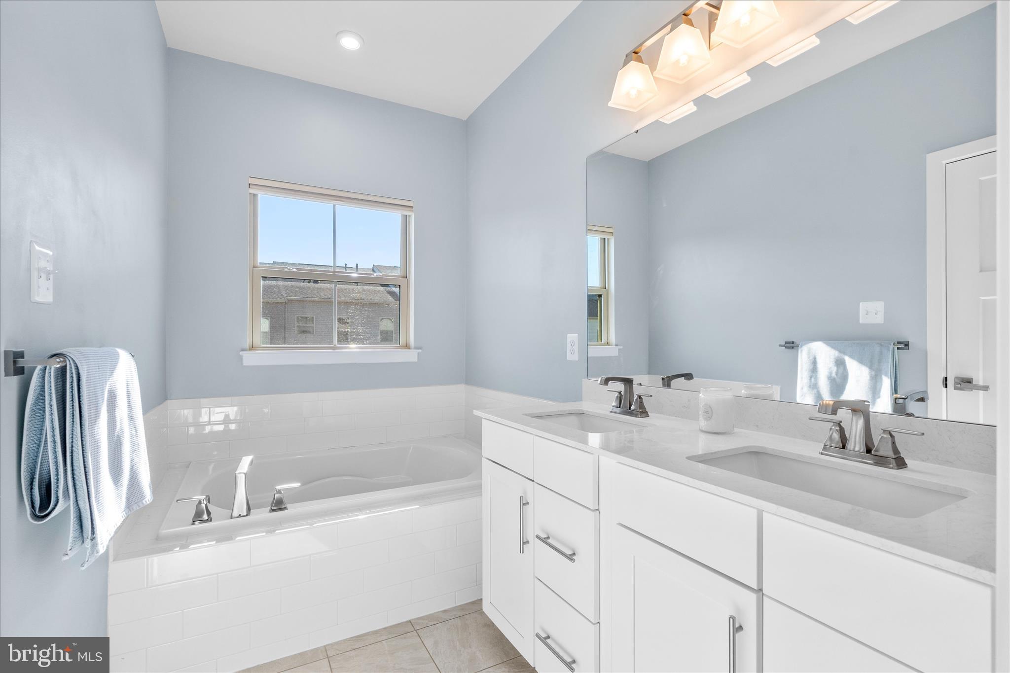 LAKE LINGANORE OAKDALE - Residential