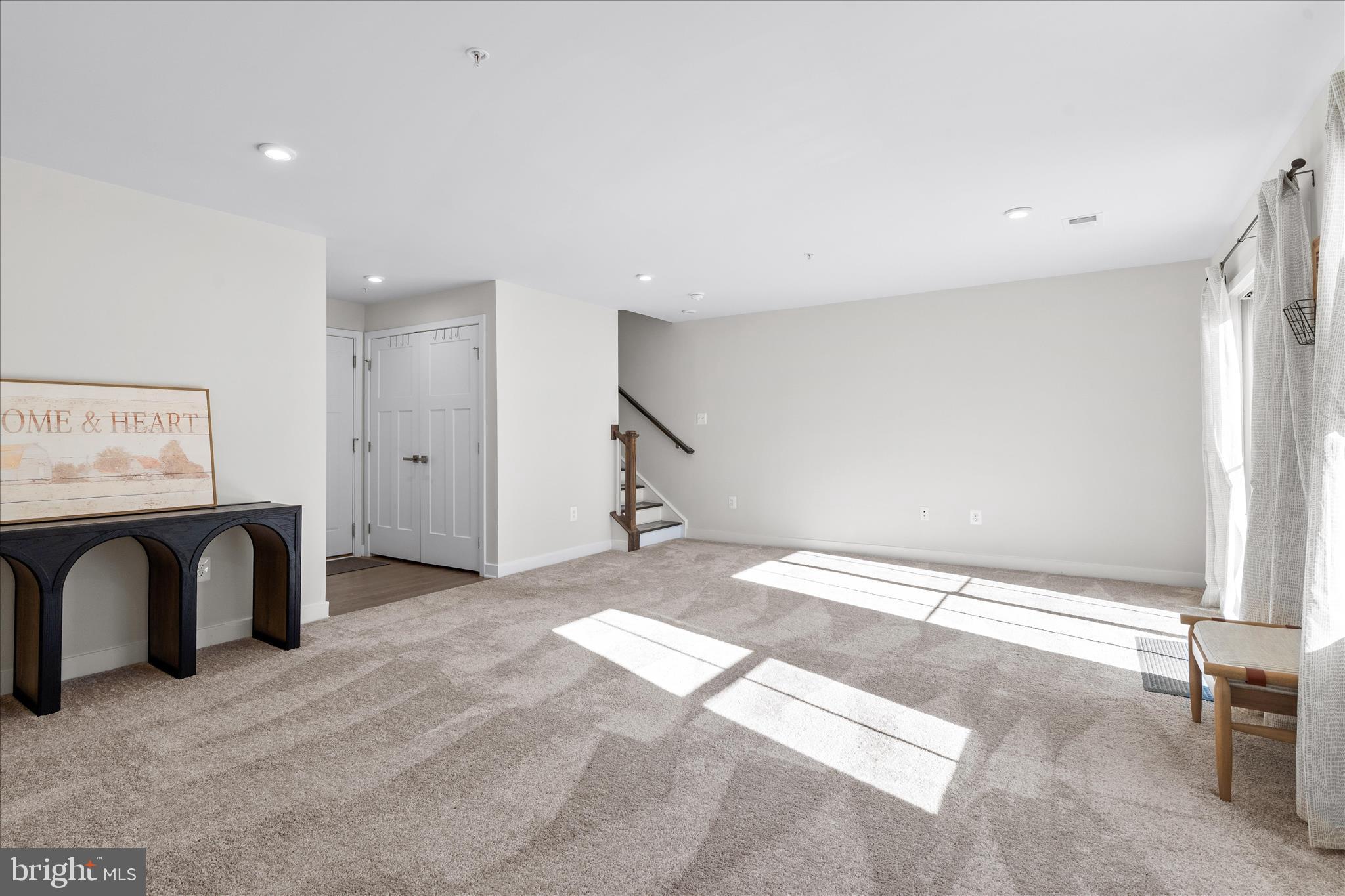 LAKE LINGANORE OAKDALE - Residential