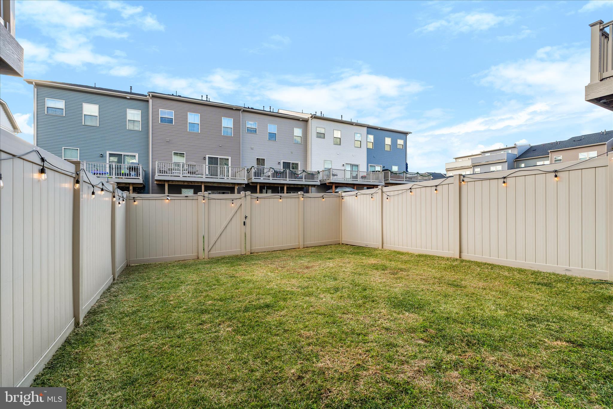 LAKE LINGANORE OAKDALE - Residential