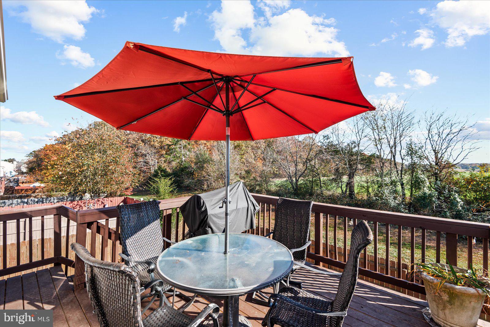 CHARLESTOWN COMMONS - Residential