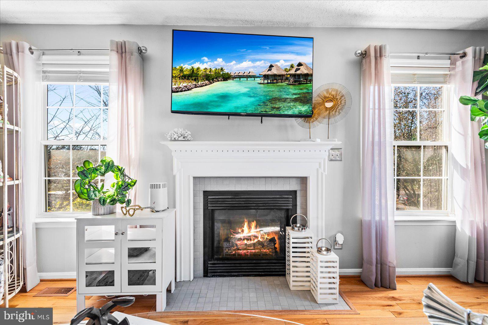 CHARLESTOWN COMMONS - Residential