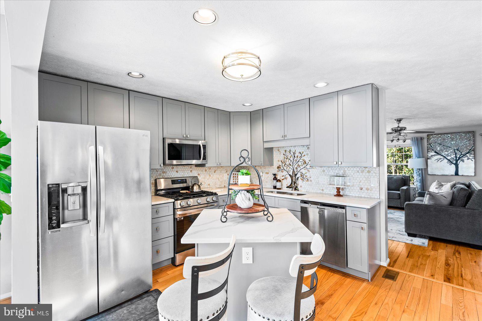 CHARLESTOWN COMMONS - Residential