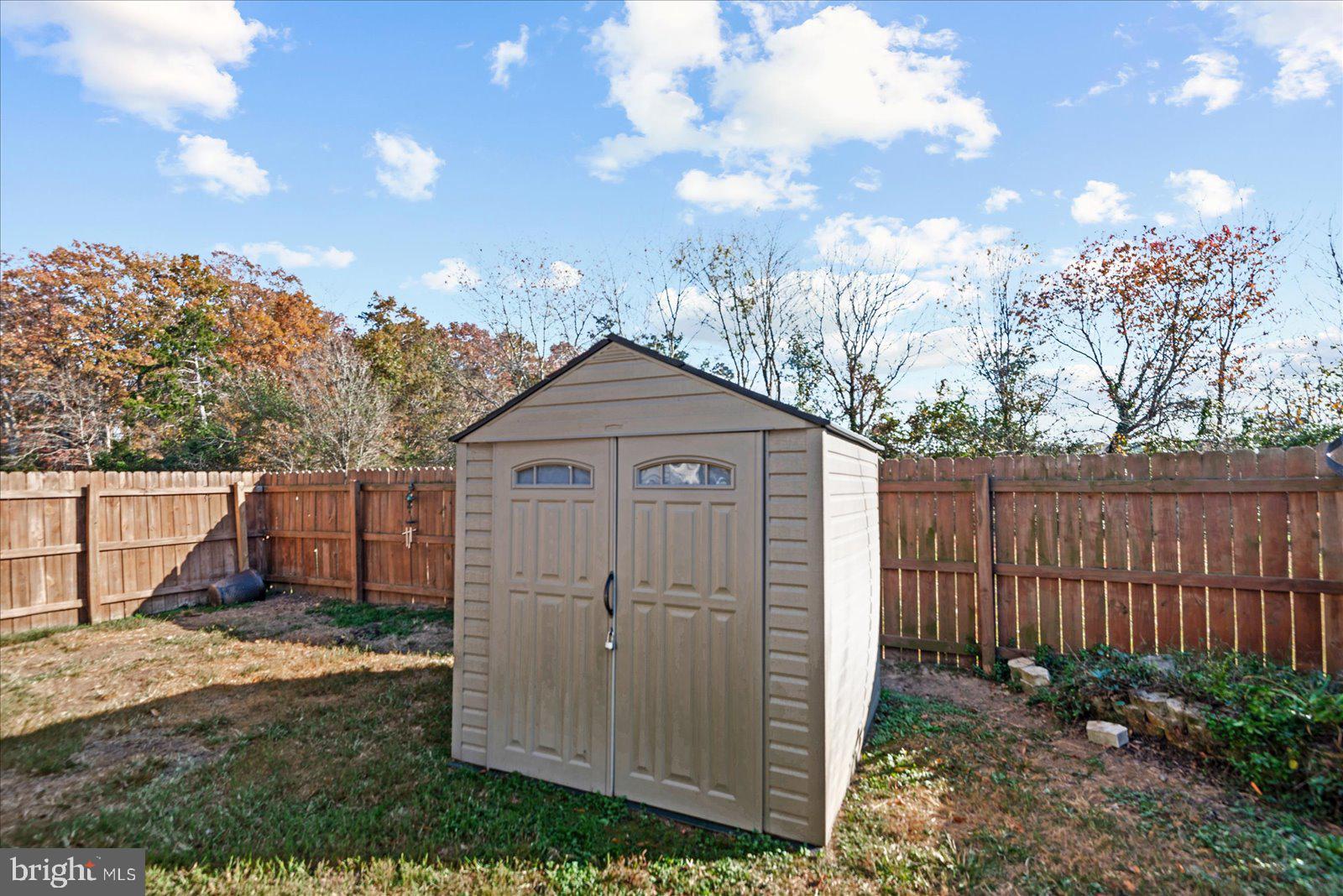 CHARLESTOWN COMMONS - Residential