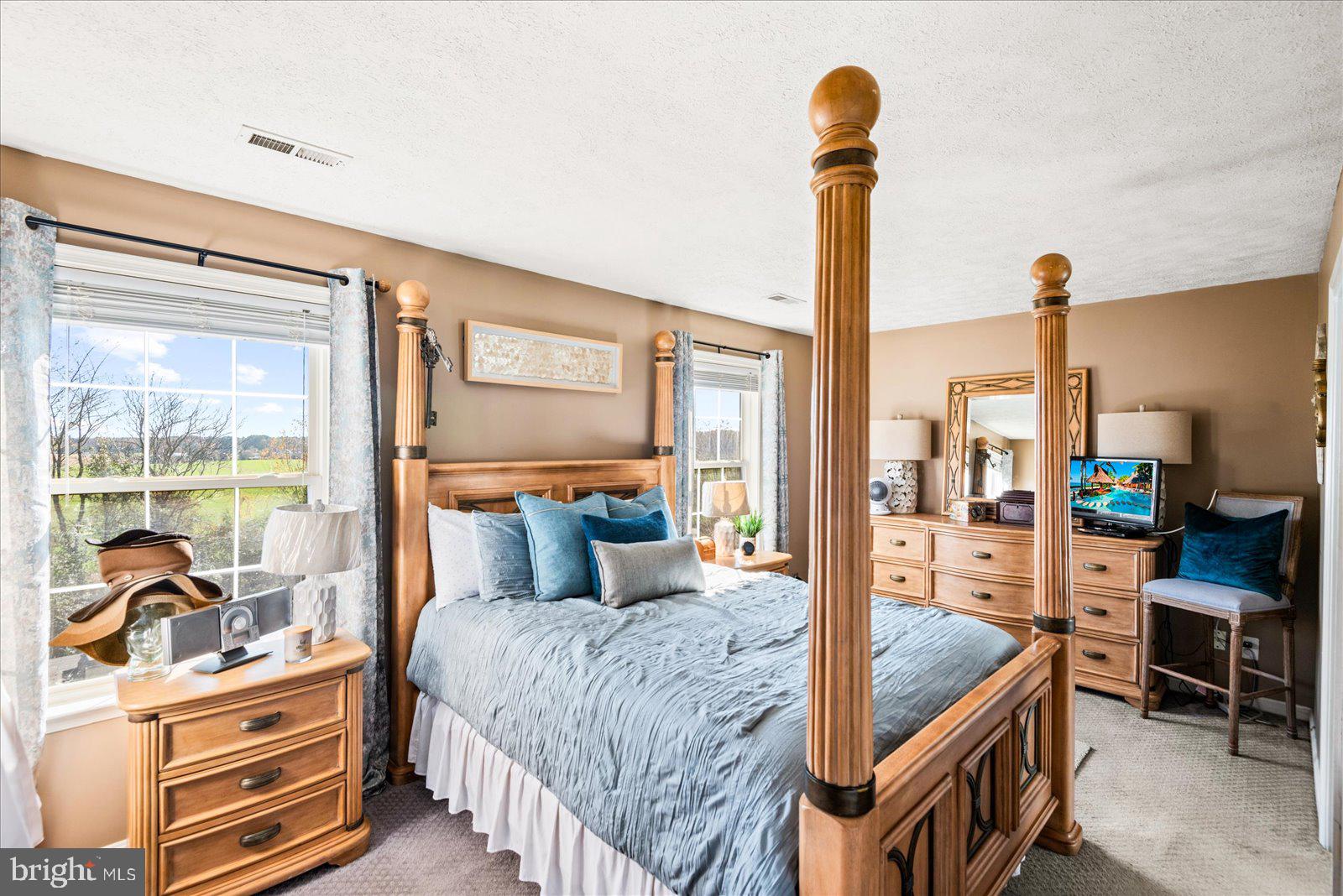 CHARLESTOWN COMMONS - Residential