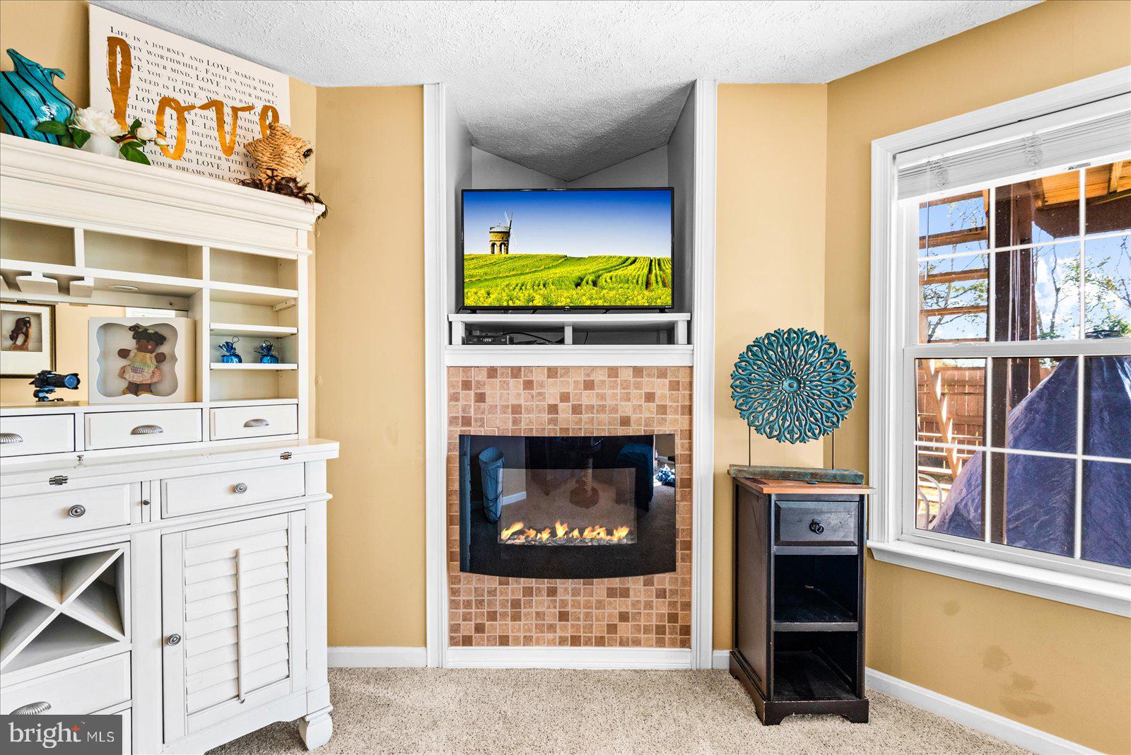 CHARLESTOWN COMMONS - Residential