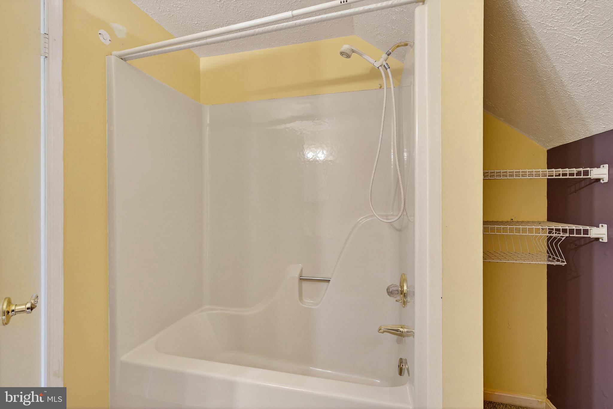 OLD FIELDS - Residential