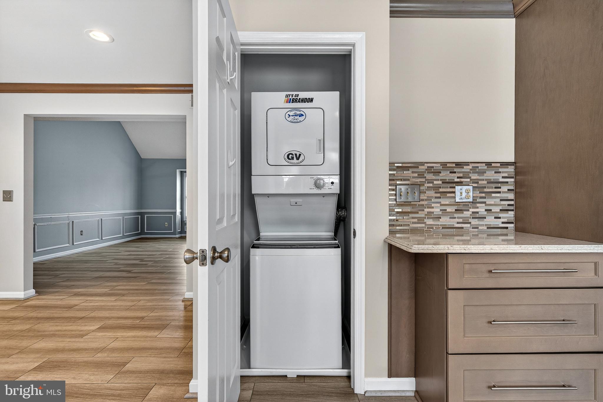 OLD FIELDS - Residential