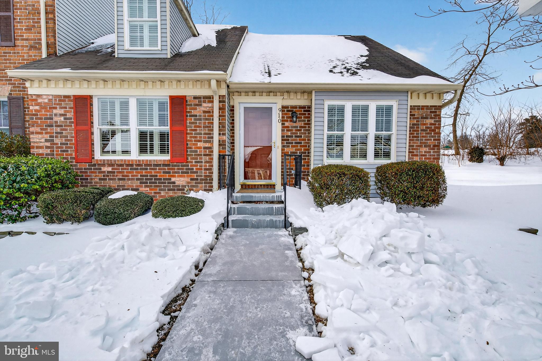 OLD FIELDS - Residential