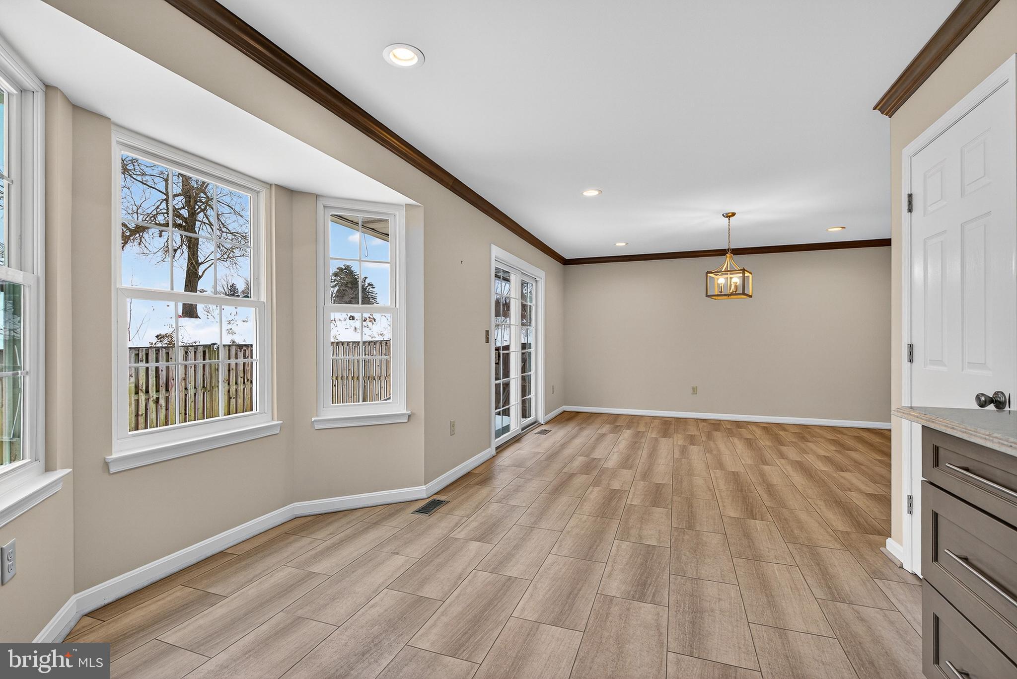 OLD FIELDS - Residential