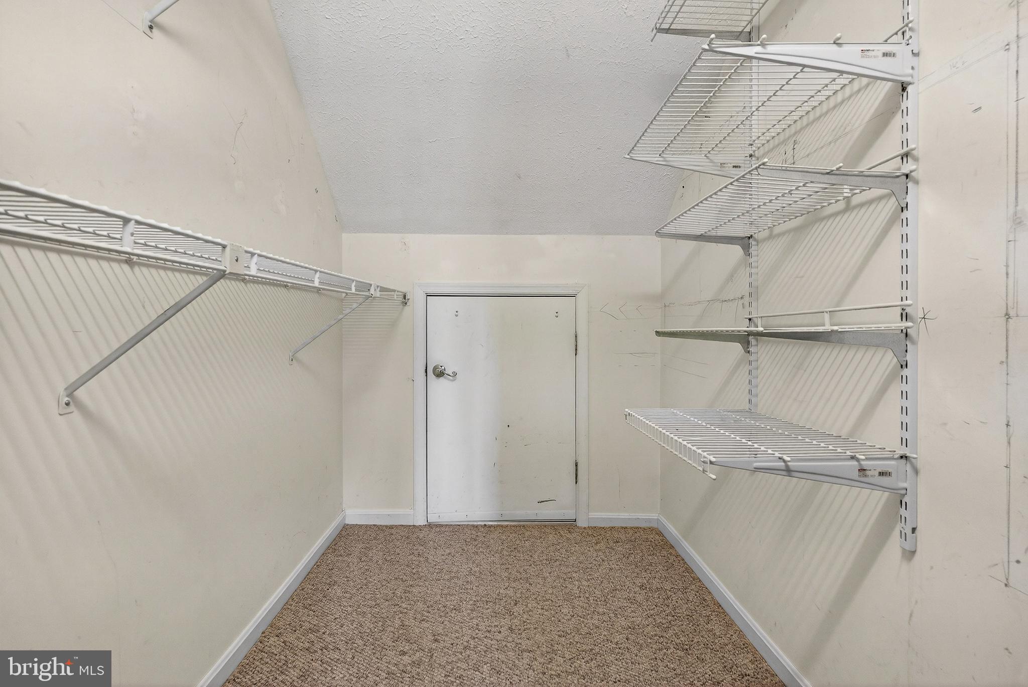 OLD FIELDS - Residential