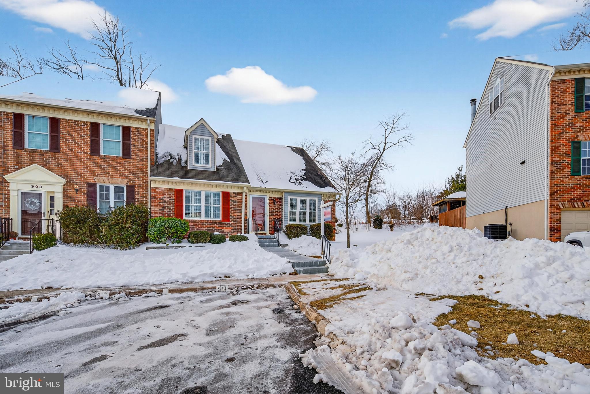 OLD FIELDS - Residential