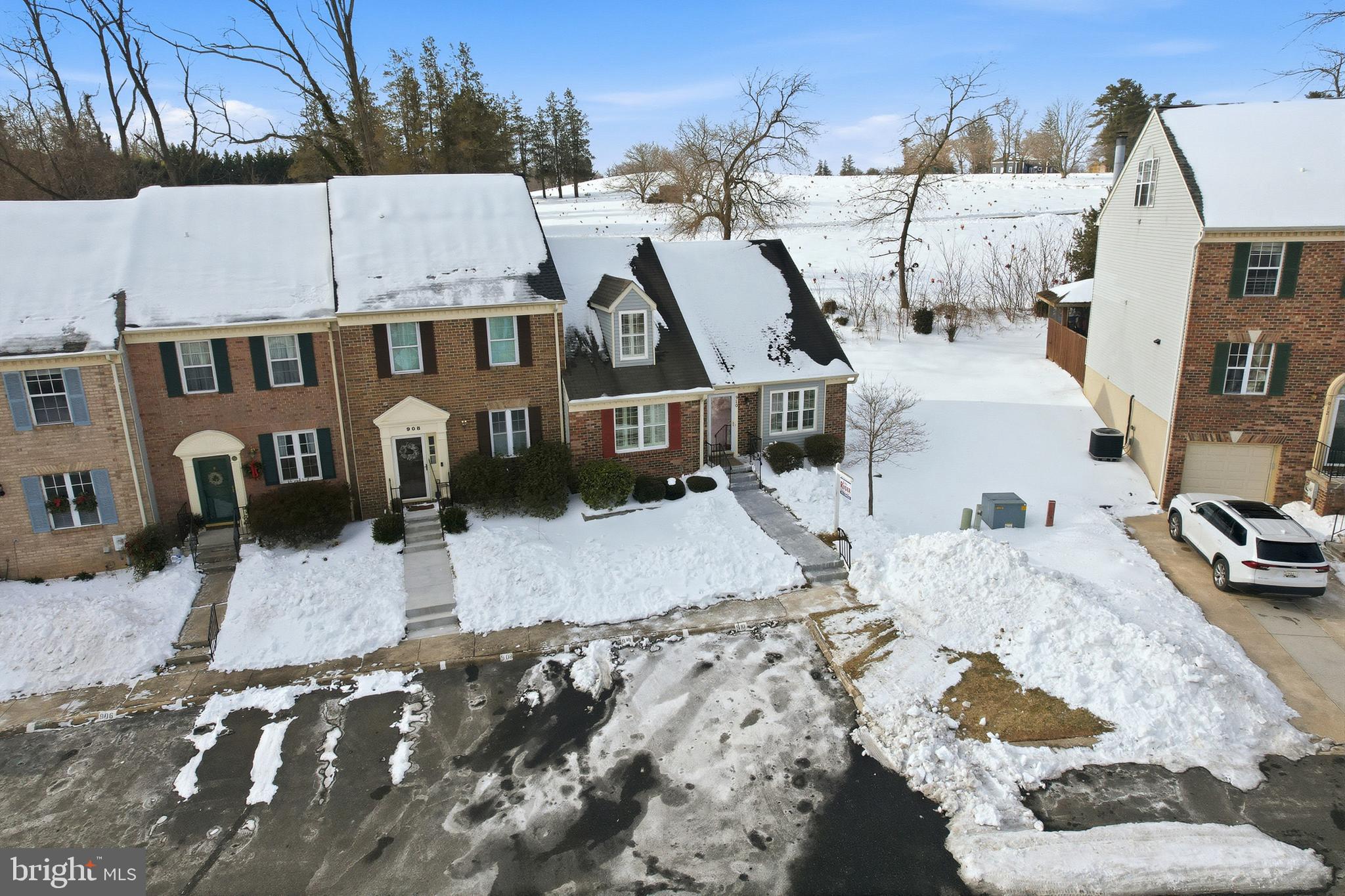 OLD FIELDS - Residential