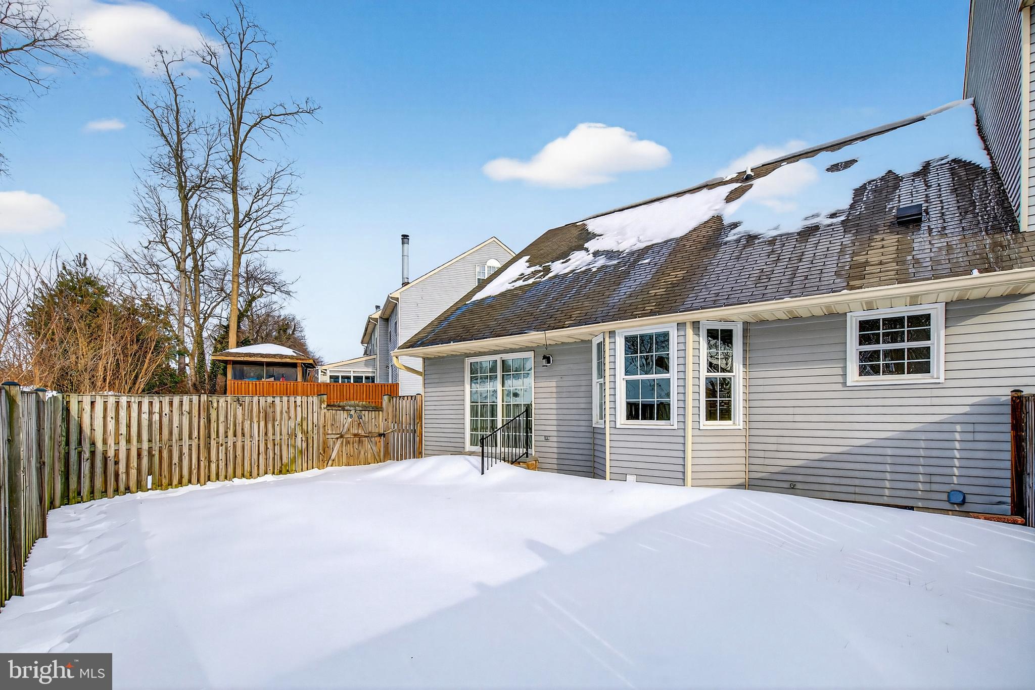 OLD FIELDS - Residential