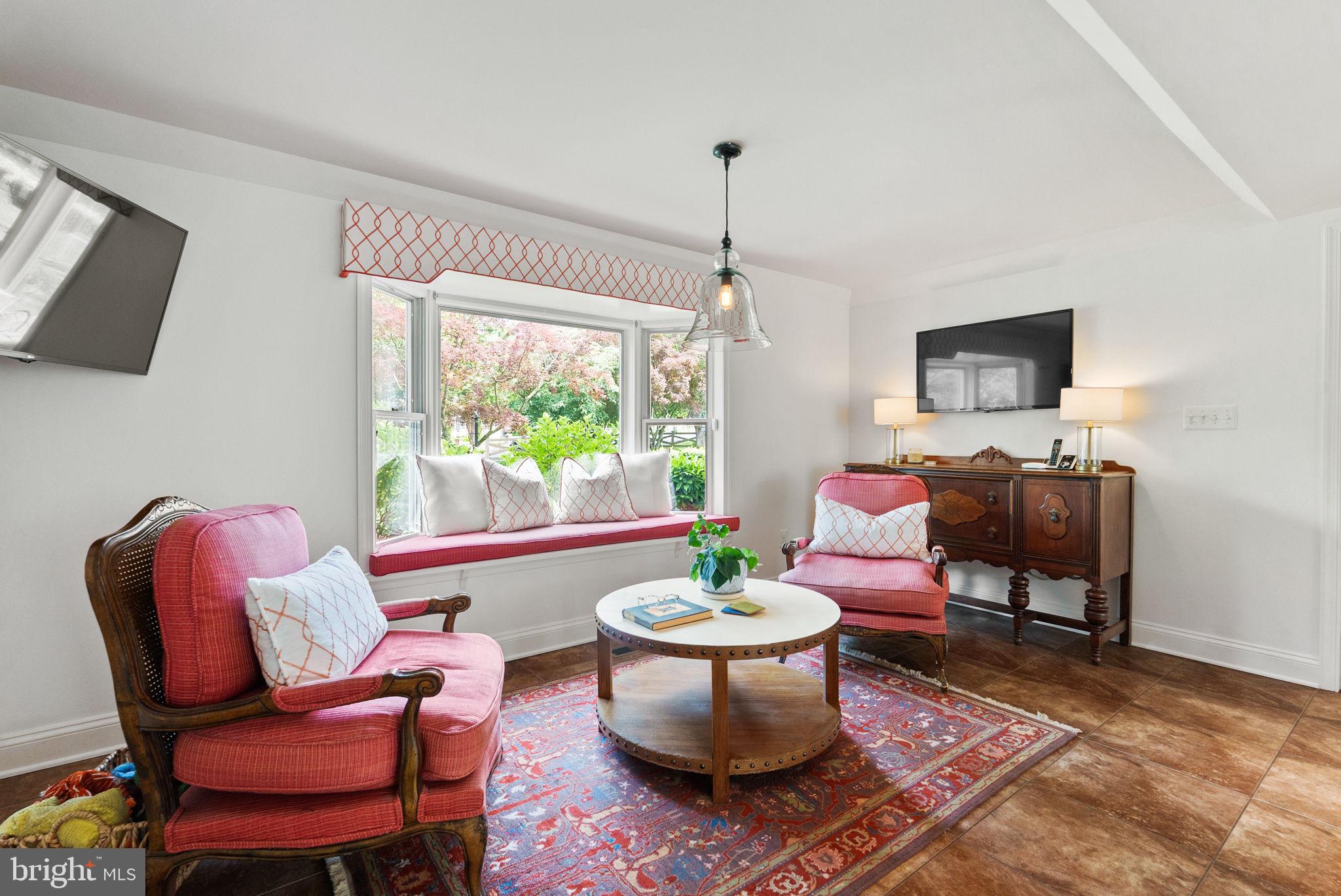 WILTON WOODS - Residential