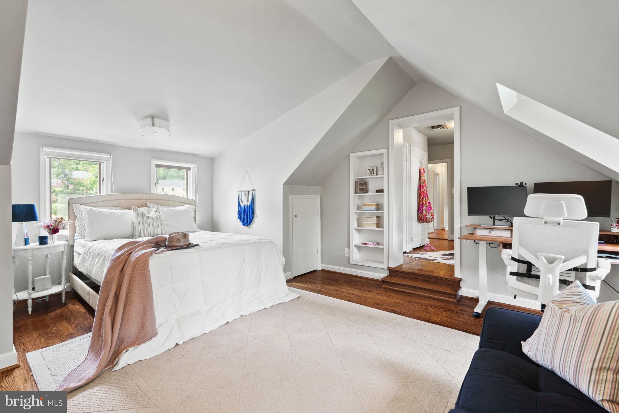 WILTON WOODS - Residential