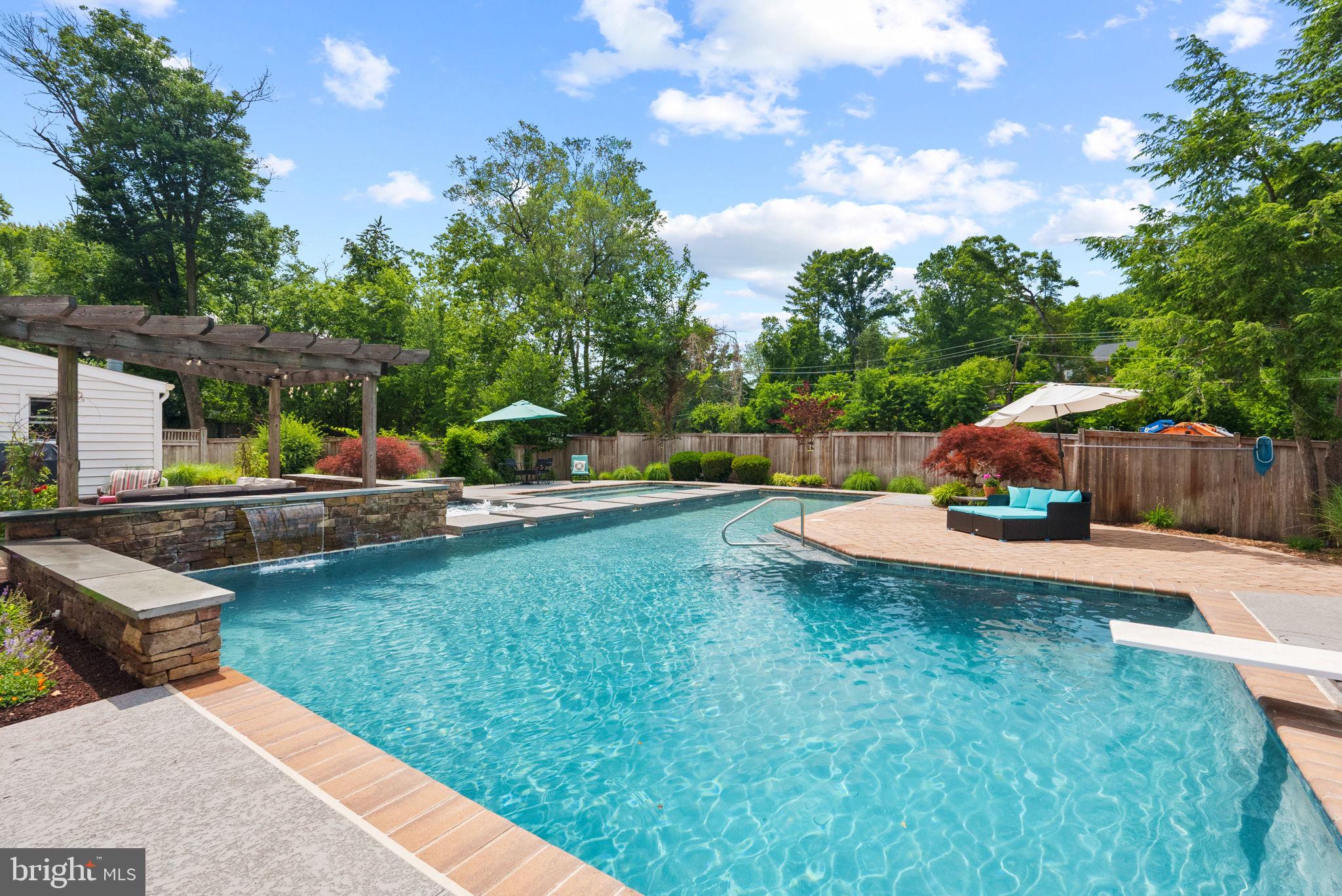 WILTON WOODS - Residential