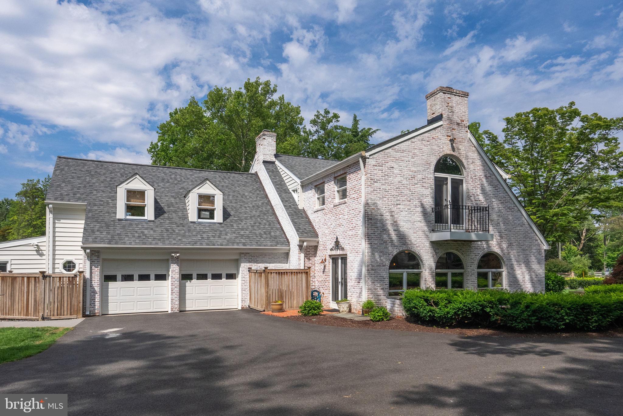 WILTON WOODS - Residential