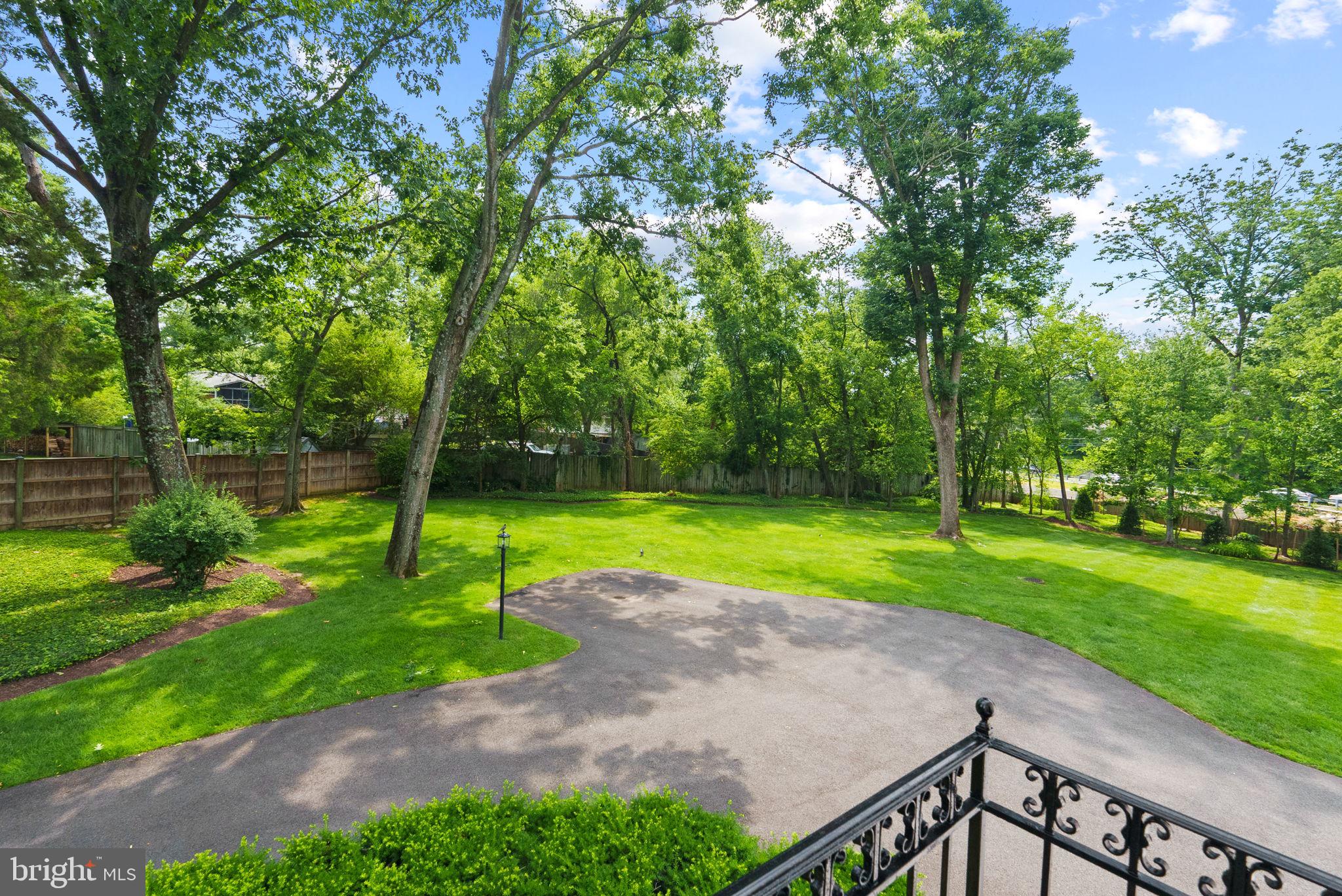 WILTON WOODS - Residential