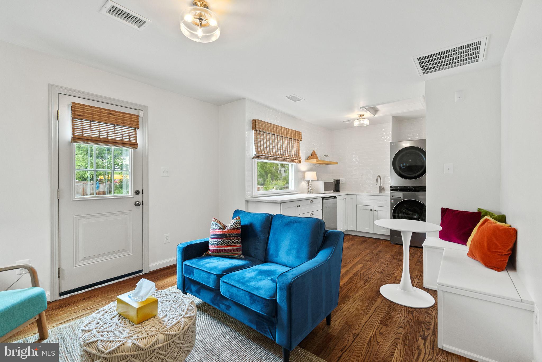 WILTON WOODS - Residential