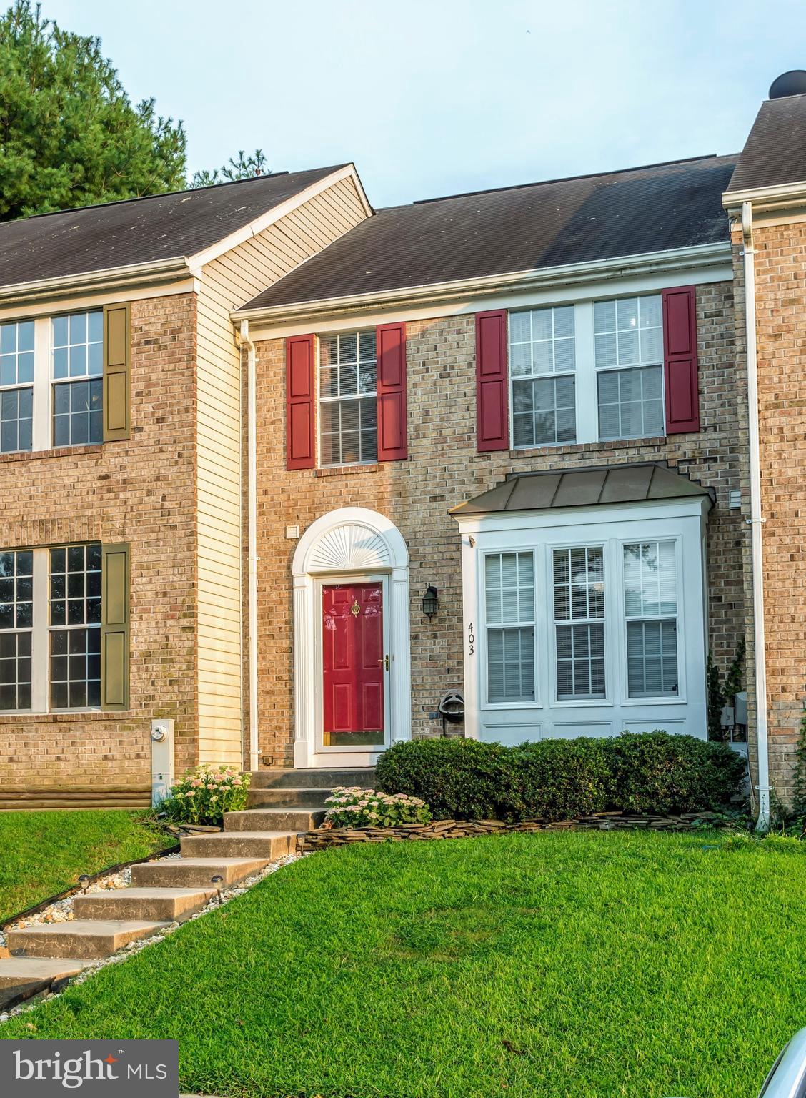 CONSTANT FRIENDSHIP - Residential