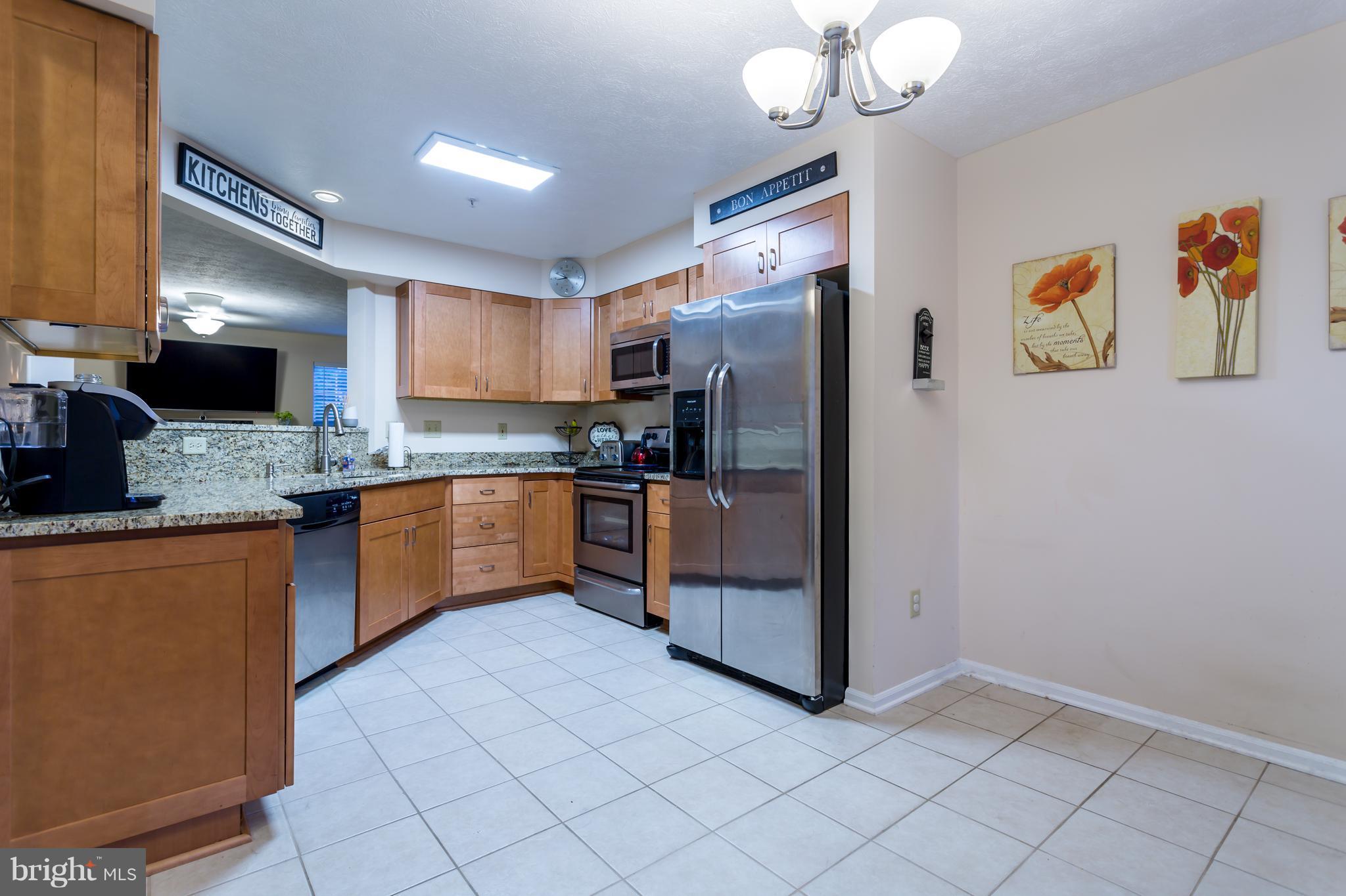 CONSTANT FRIENDSHIP - Residential