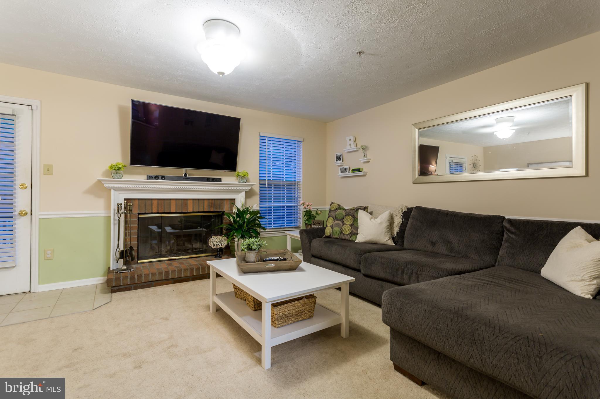 CONSTANT FRIENDSHIP - Residential