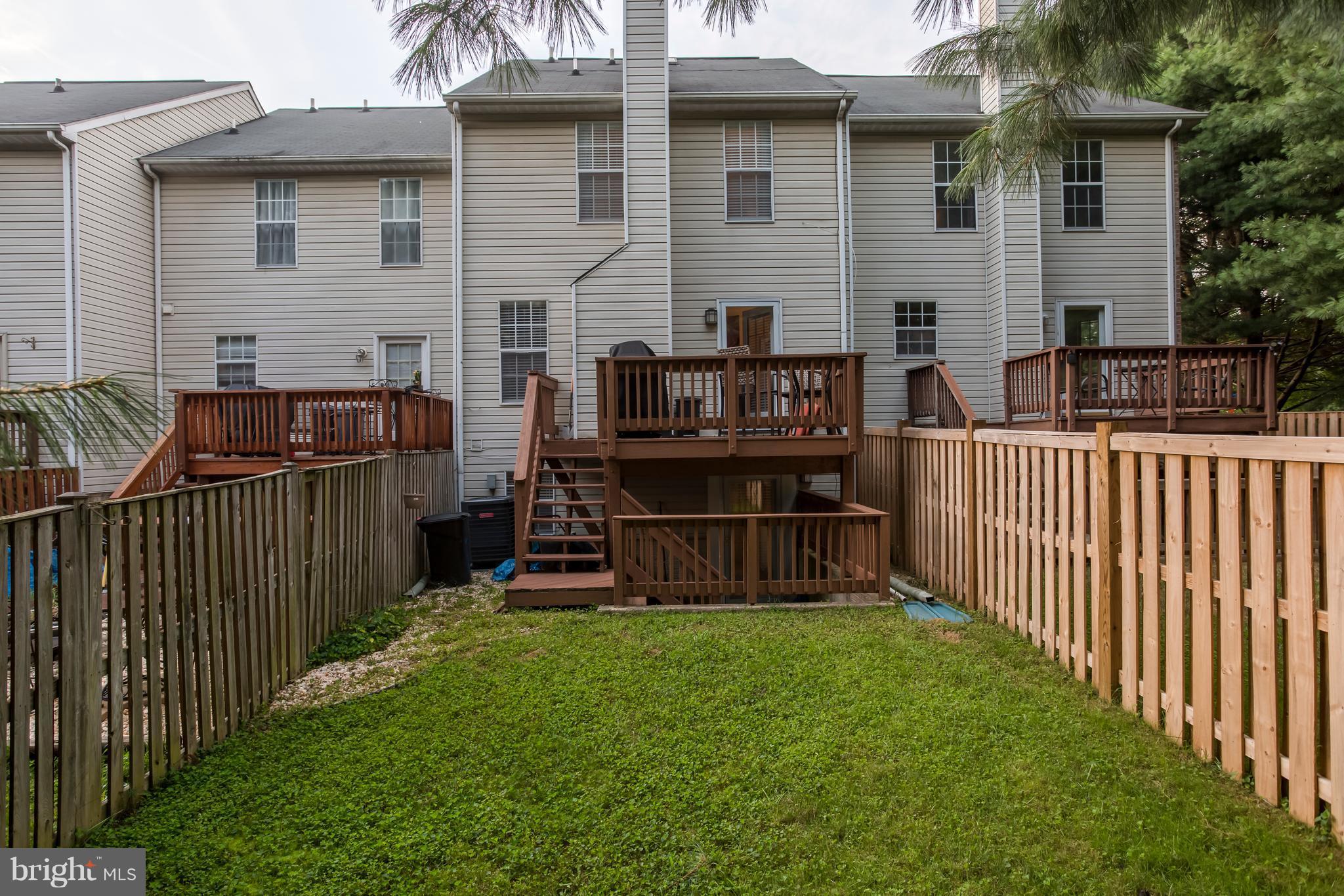 CONSTANT FRIENDSHIP - Residential