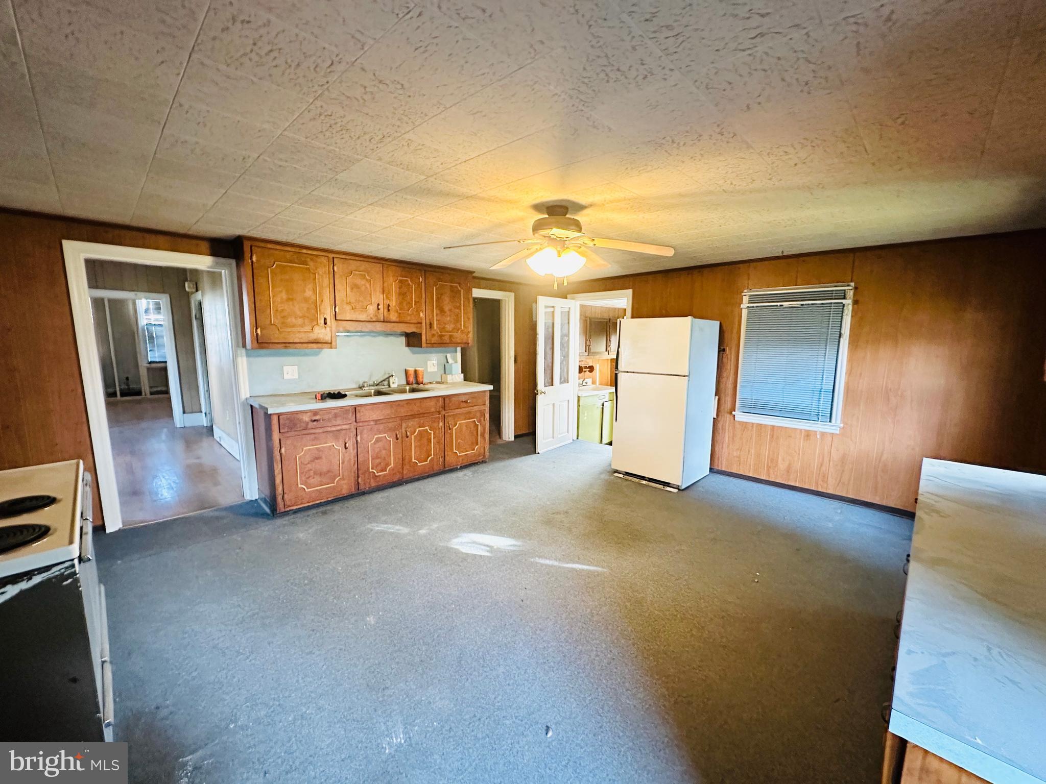 DILLSBURG BORO - Residential