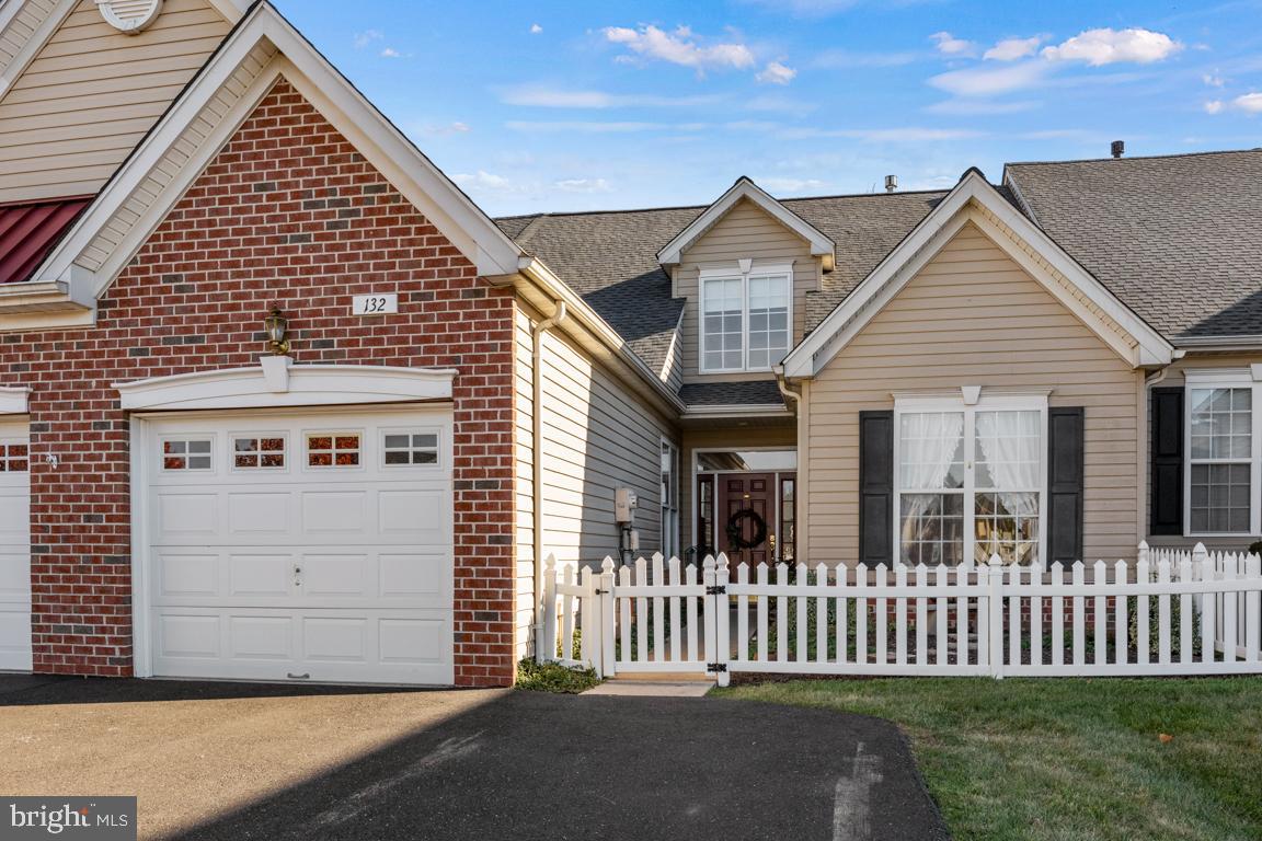 VILLAGE AT DORCHES - Residential