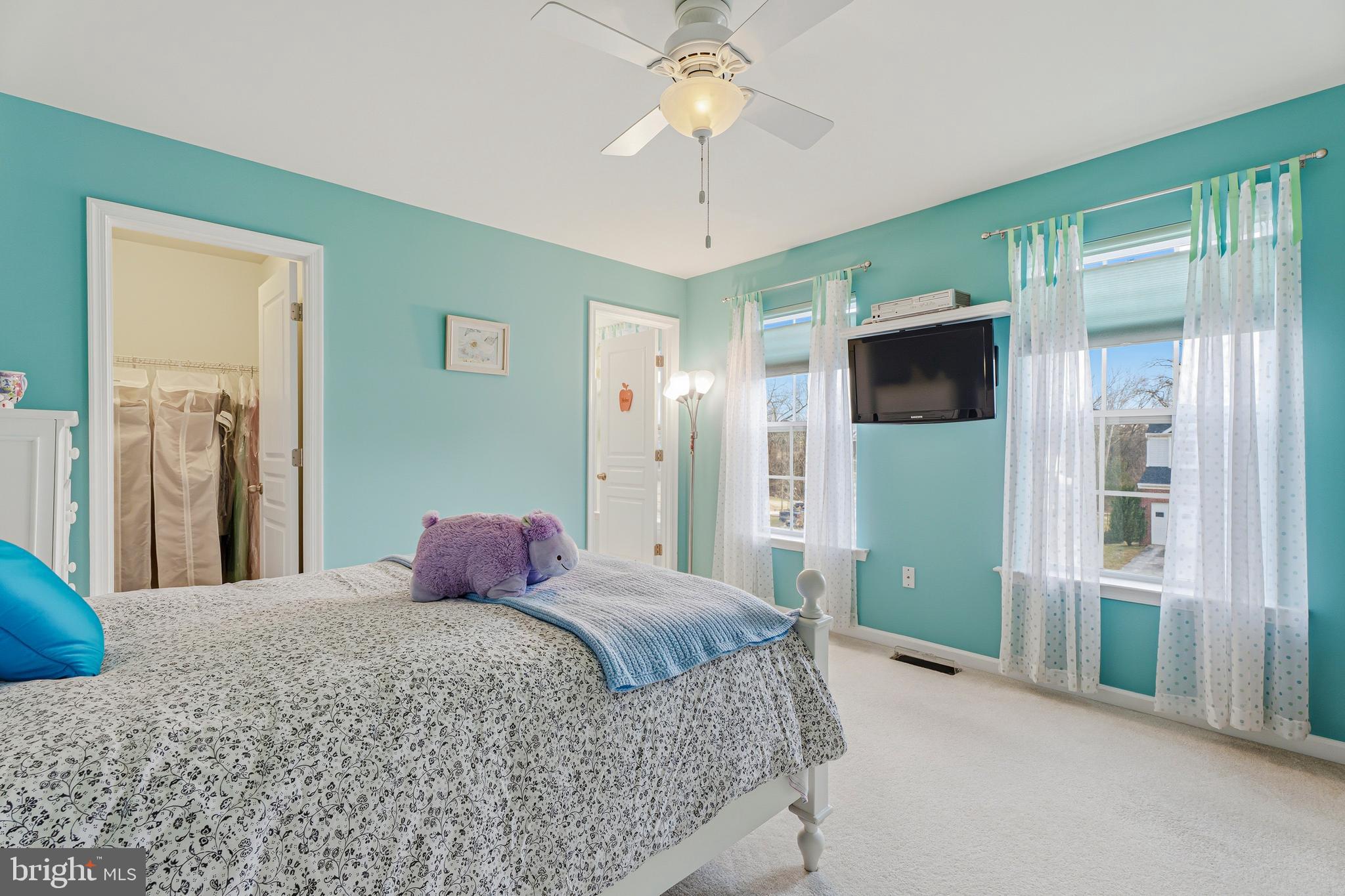 PERRY MEADOWS - Residential