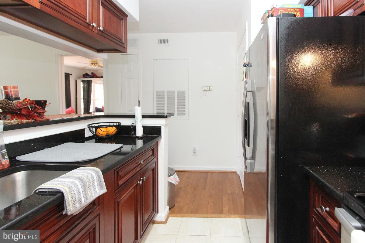 POINTE AT PARK CENTER - Residential