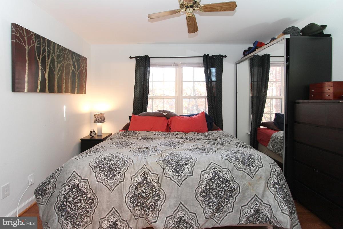 POINTE AT PARK CENTER - Residential