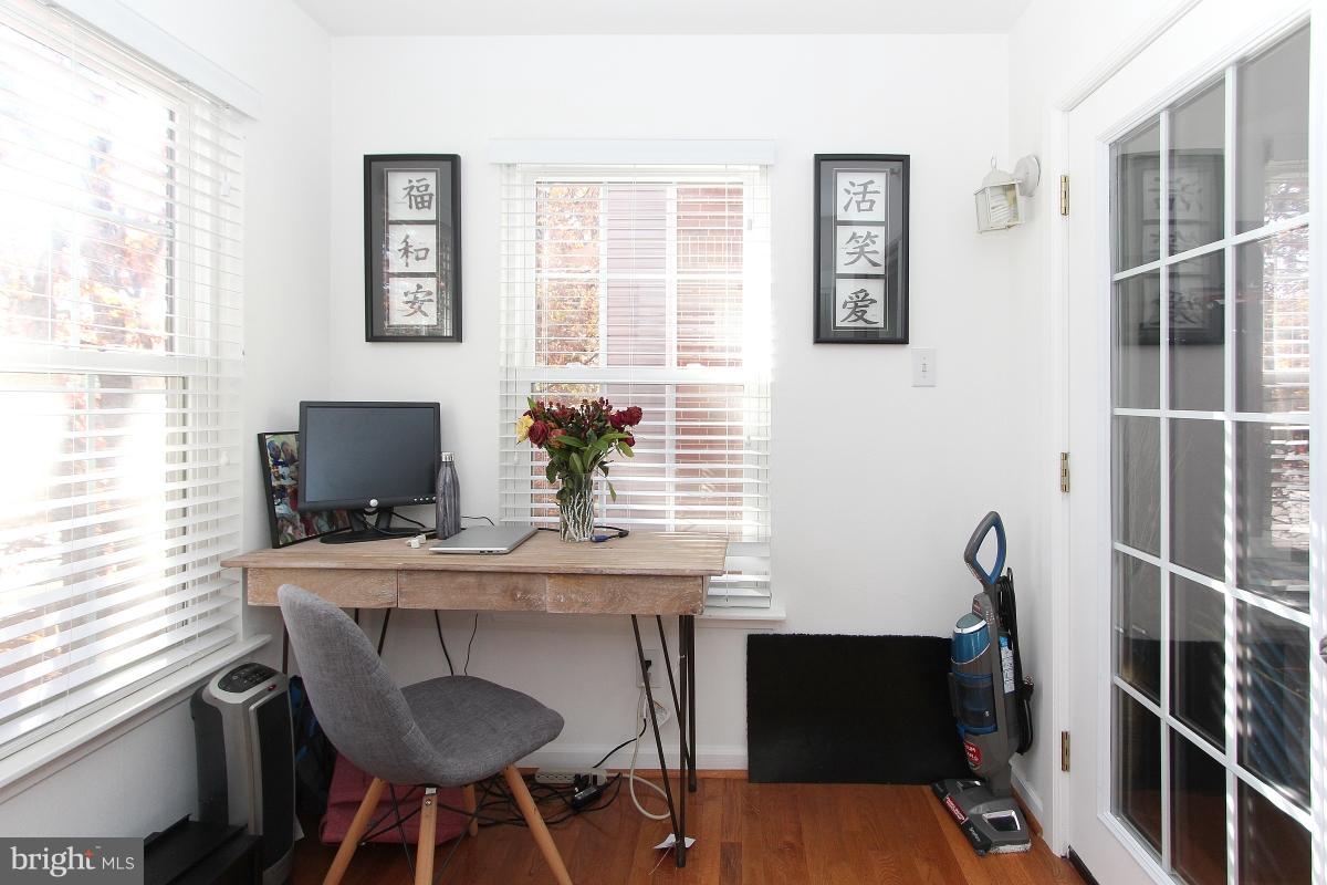 POINTE AT PARK CENTER - Residential