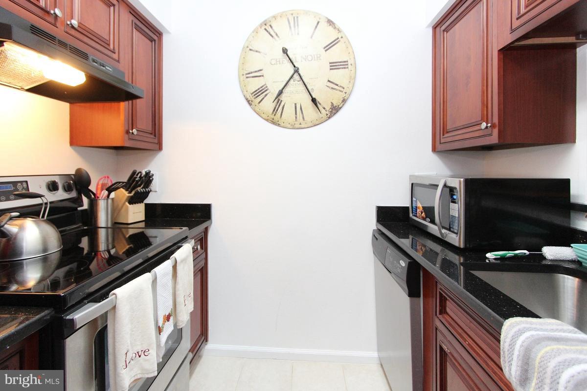 POINTE AT PARK CENTER - Residential