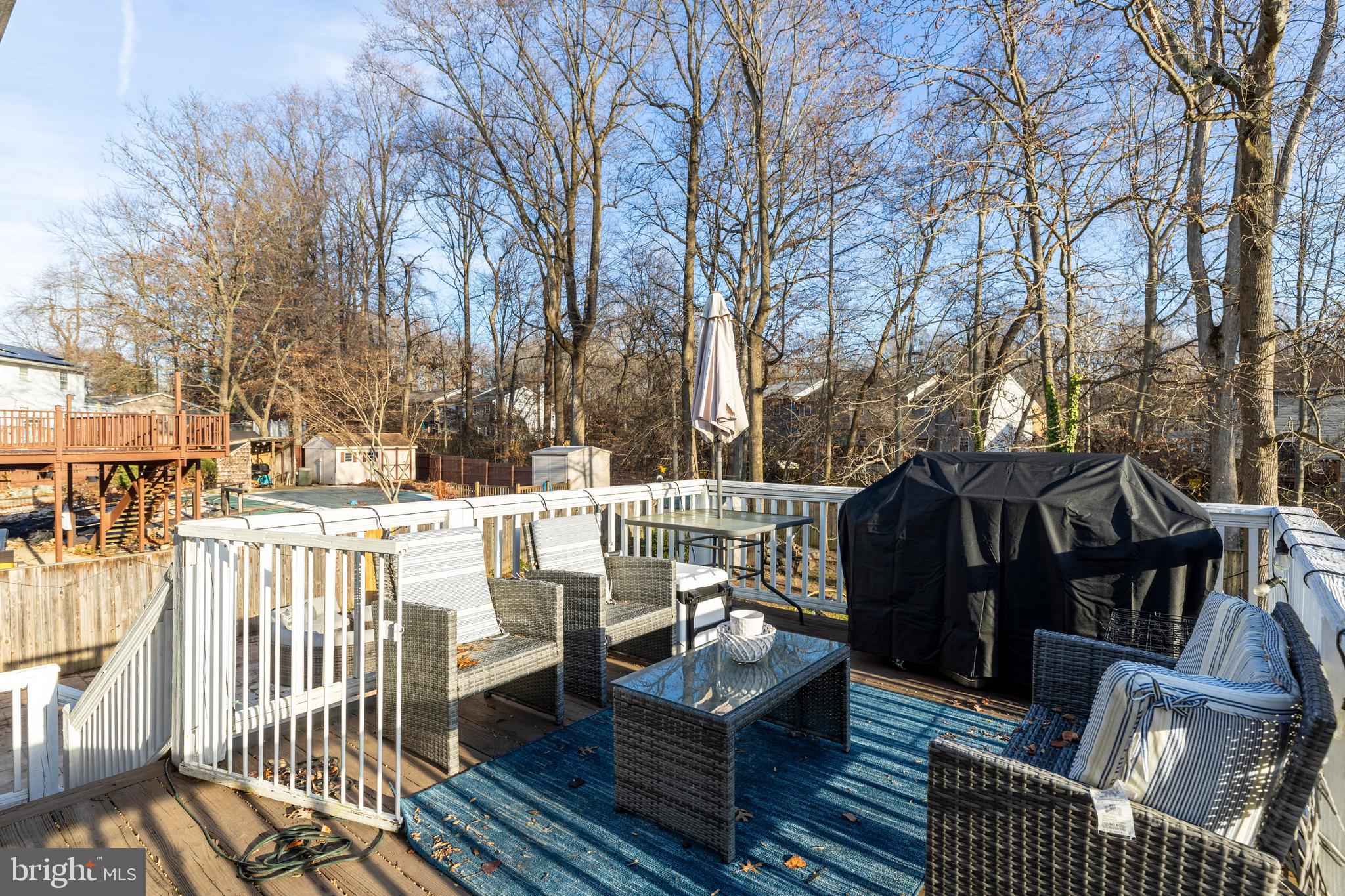 CROFTON MEADOWS - Residential