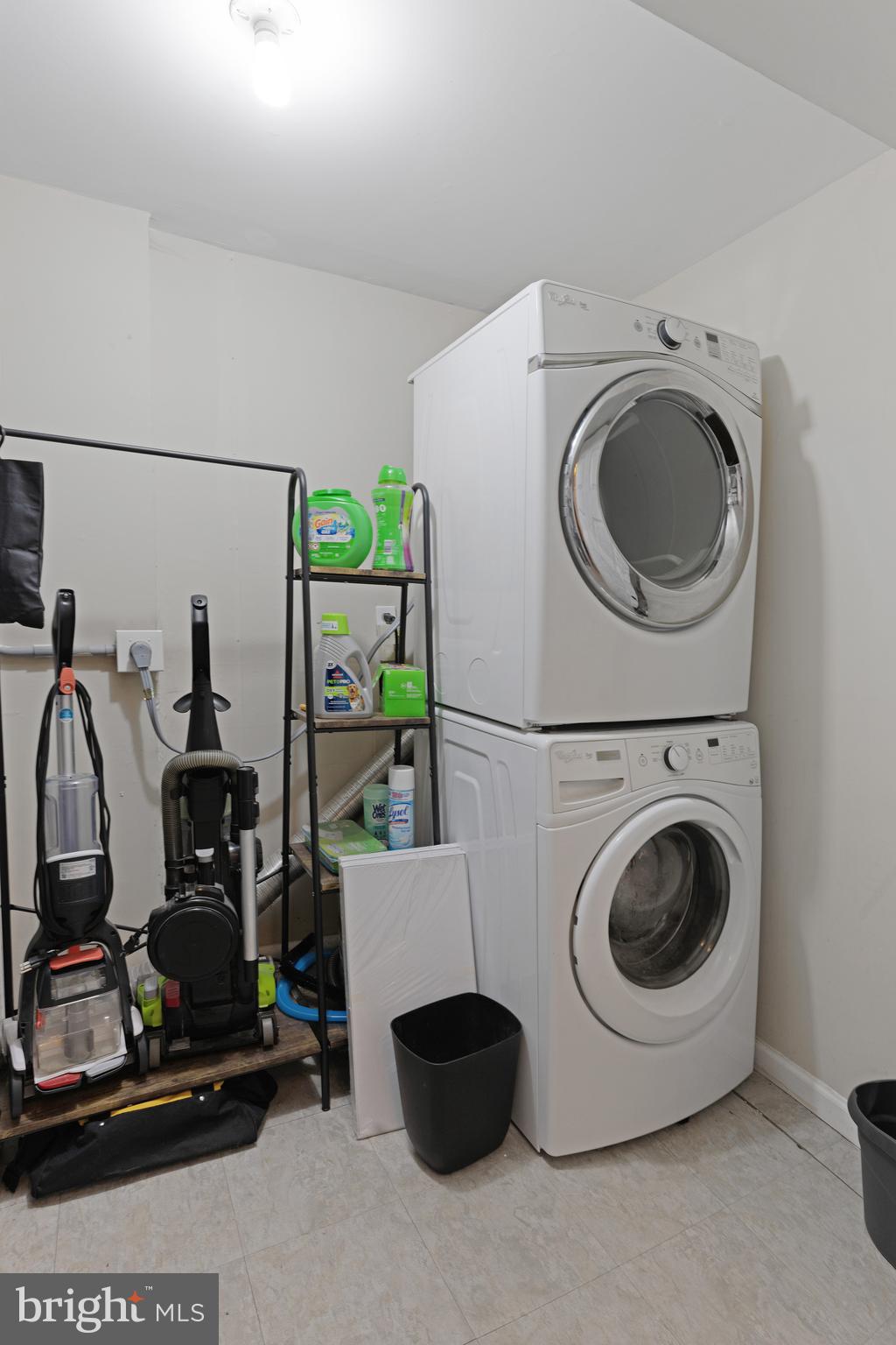 CROFTON MEADOWS - Residential