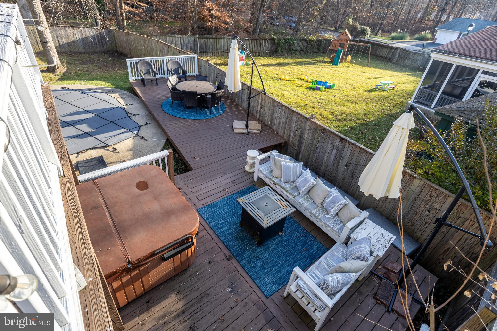 CROFTON MEADOWS - Residential