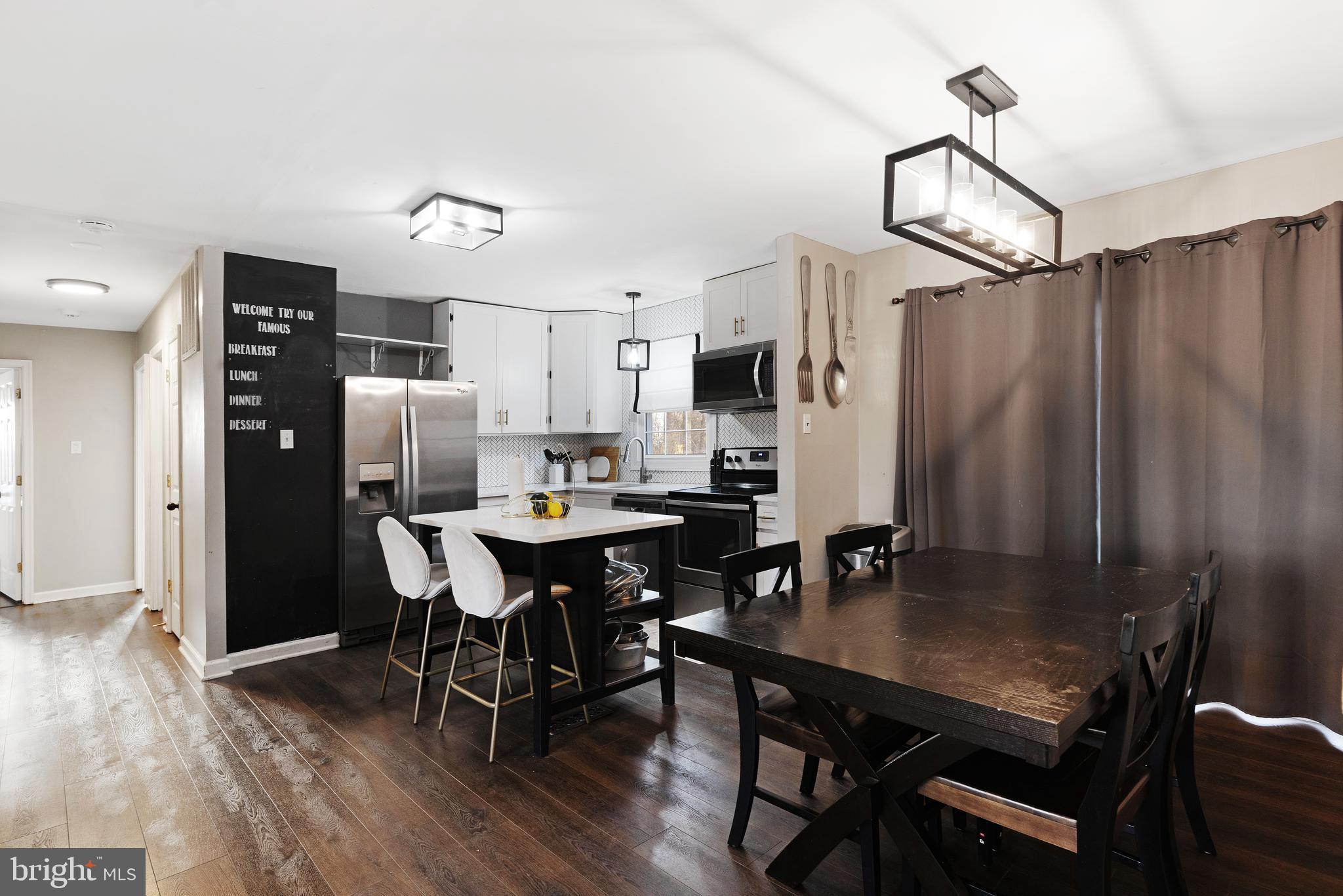 CROFTON MEADOWS - Residential