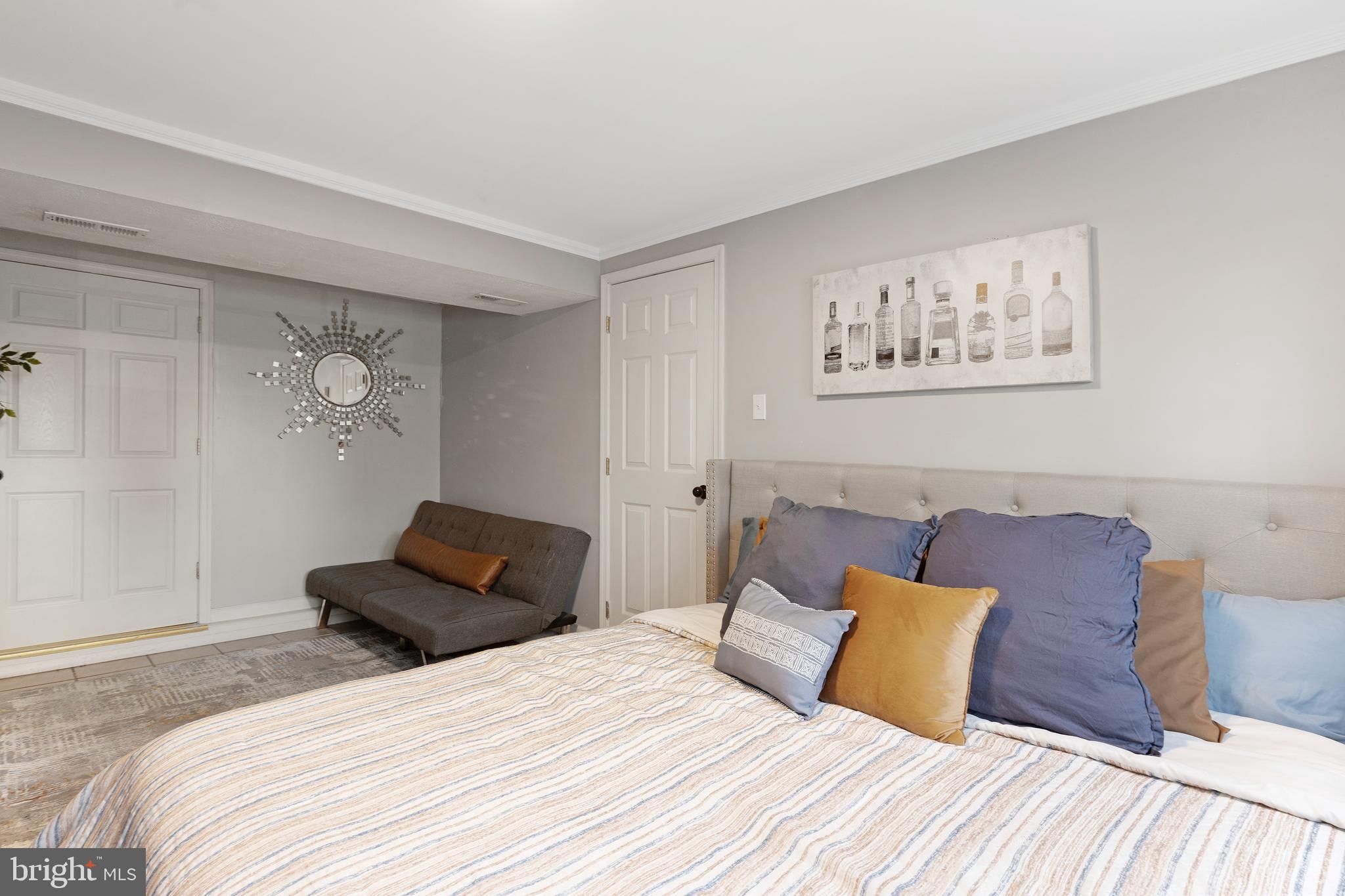 CROFTON MEADOWS - Residential