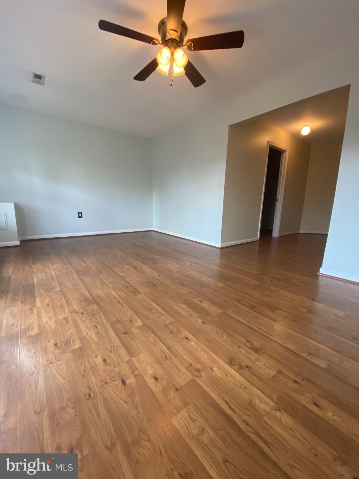 COUNTY GREEN - Residential Lease