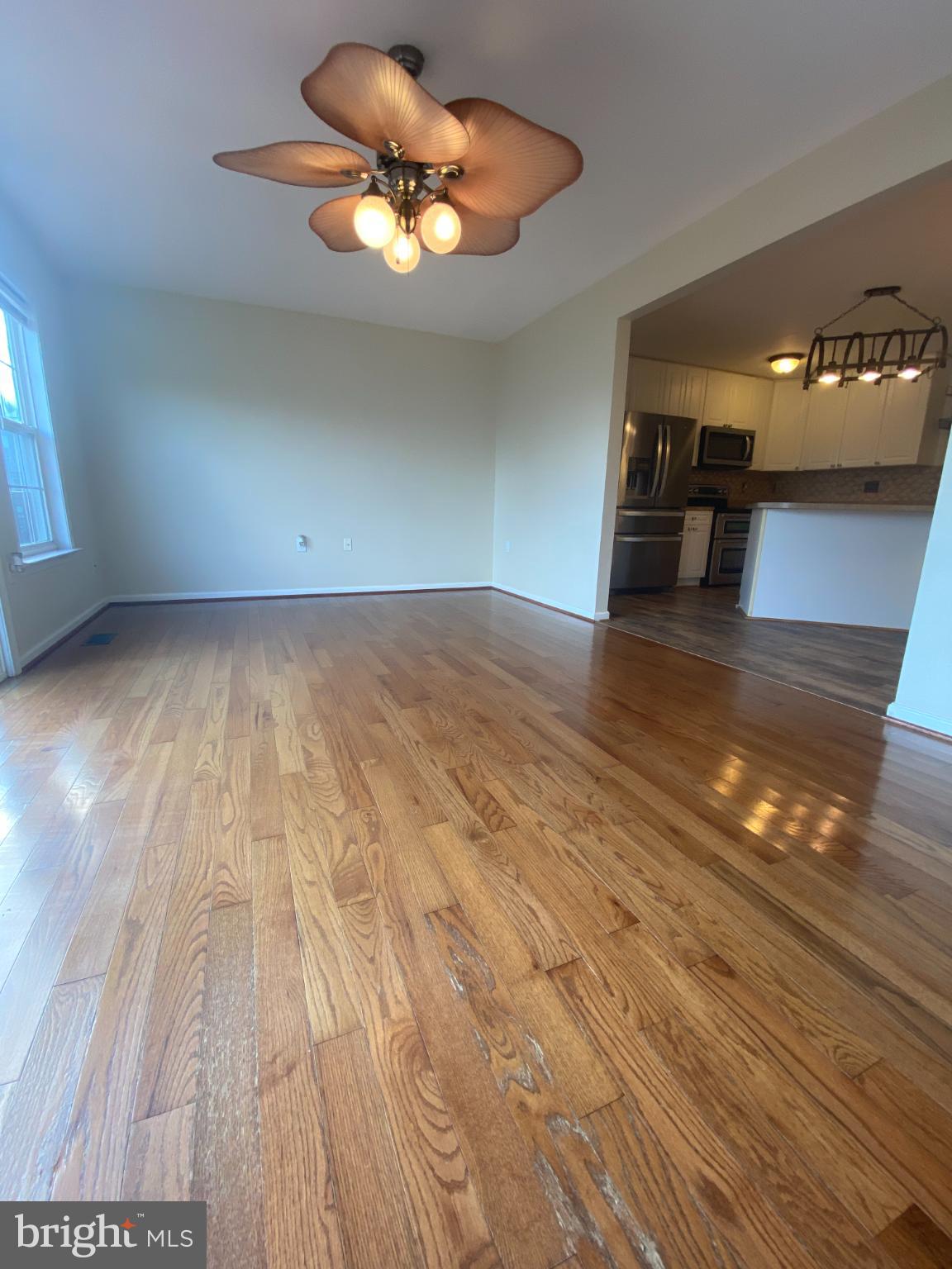 COUNTY GREEN - Residential Lease