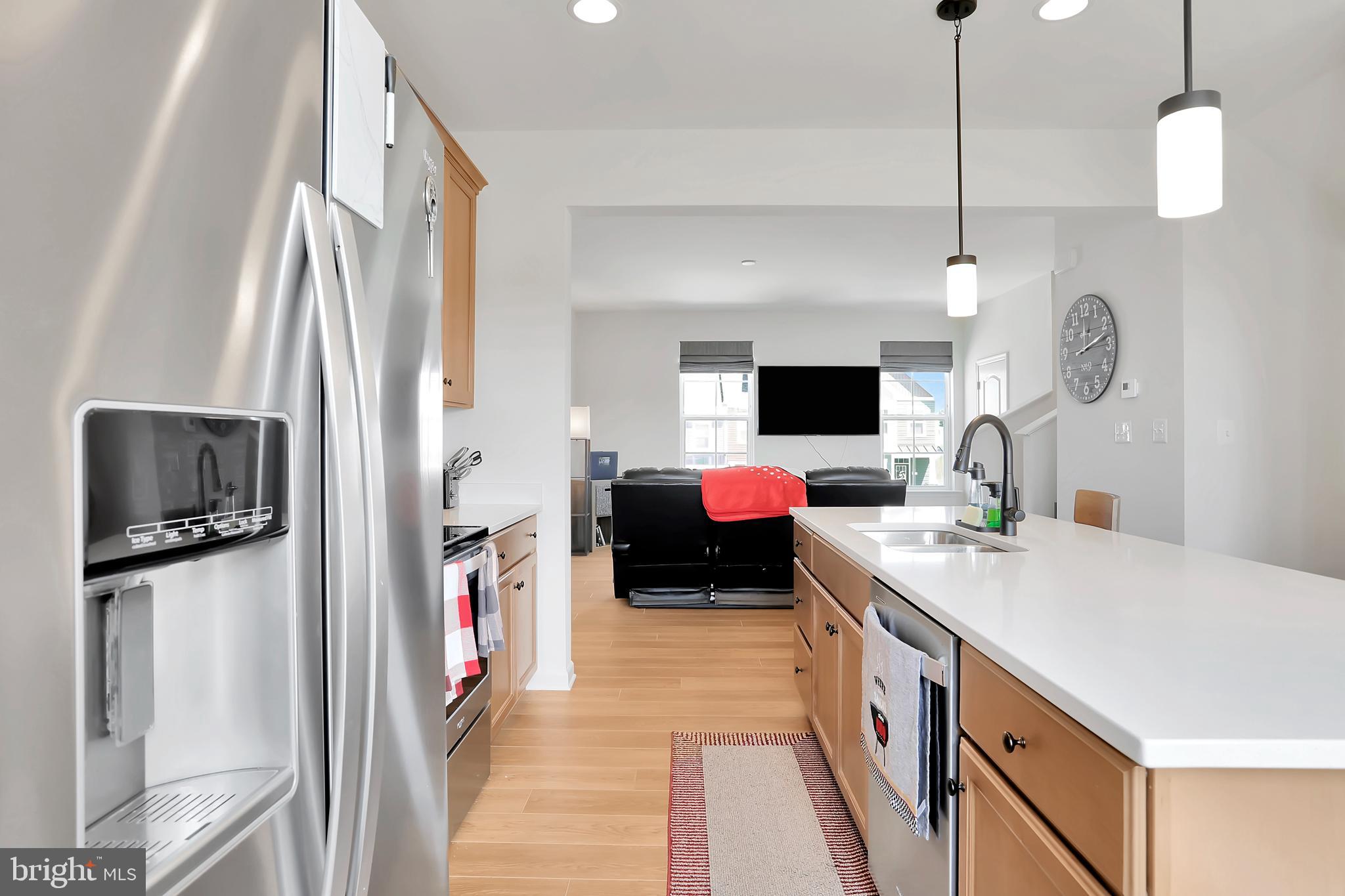 OVERLOOK AT RIVERSIDE TOWNHOMES - Residential