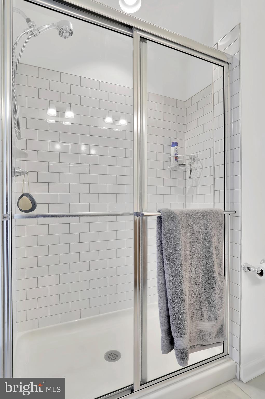 OVERLOOK AT RIVERSIDE TOWNHOMES - Residential