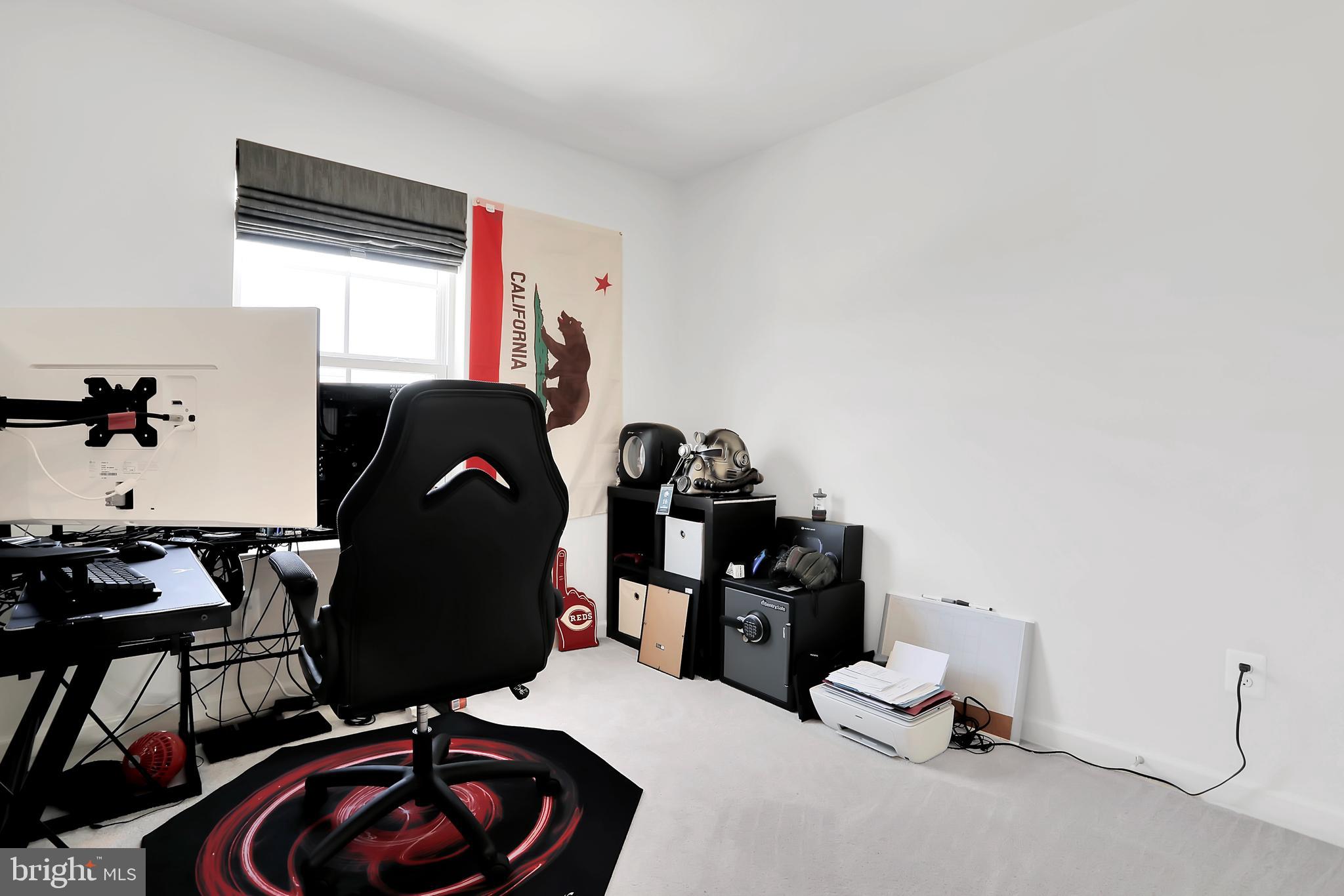 OVERLOOK AT RIVERSIDE TOWNHOMES - Residential