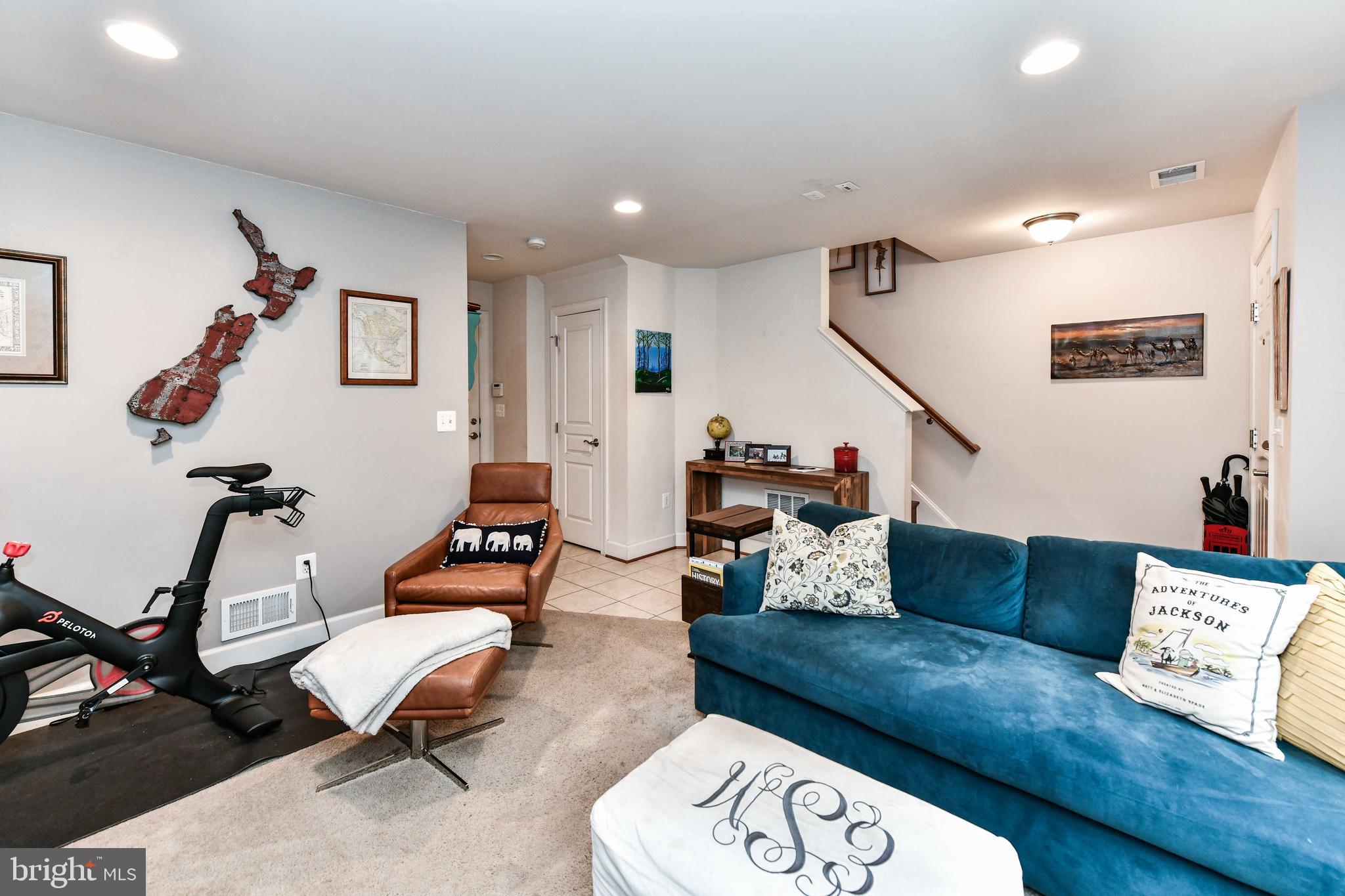 SHIRLINGTON CREST - Residential Lease