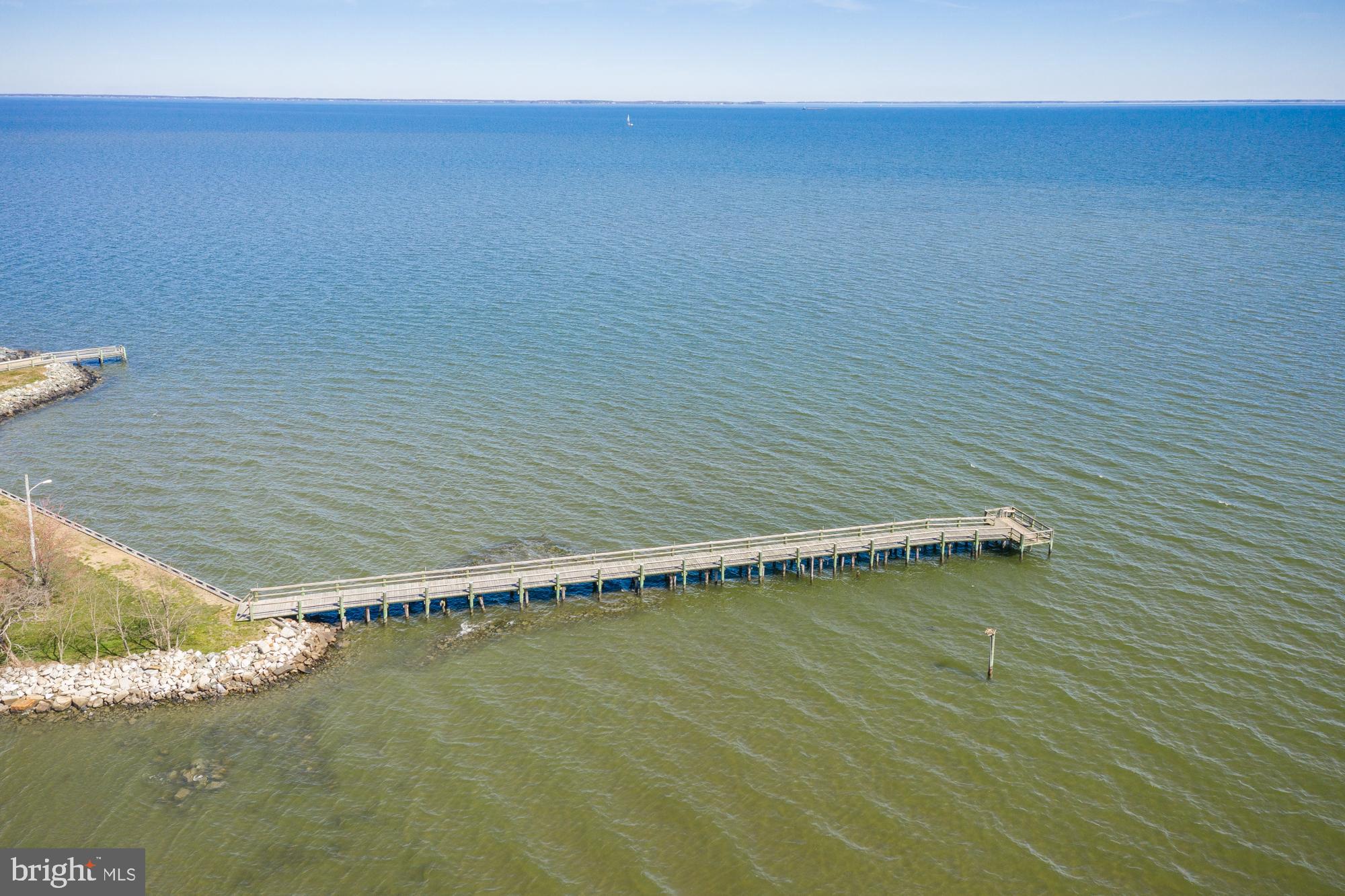 COLUMBIA BEACH - Land