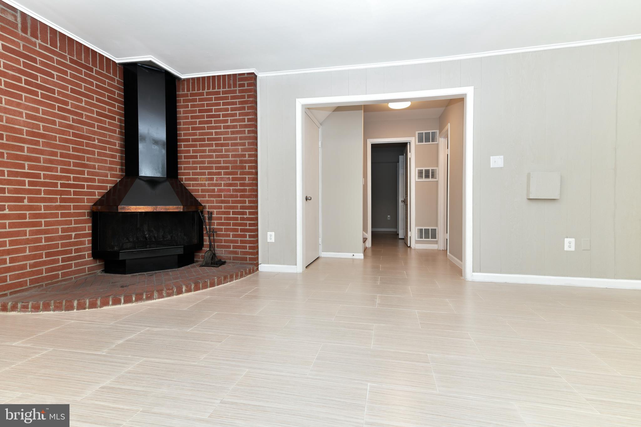 GREENWICH HILL - Residential