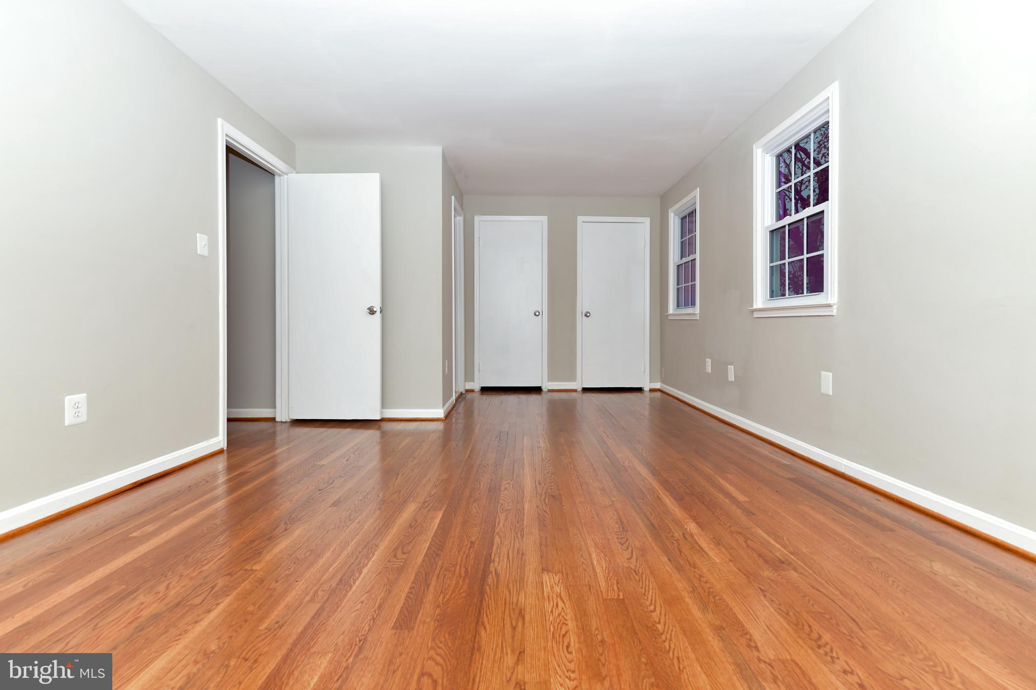 GREENWICH HILL - Residential