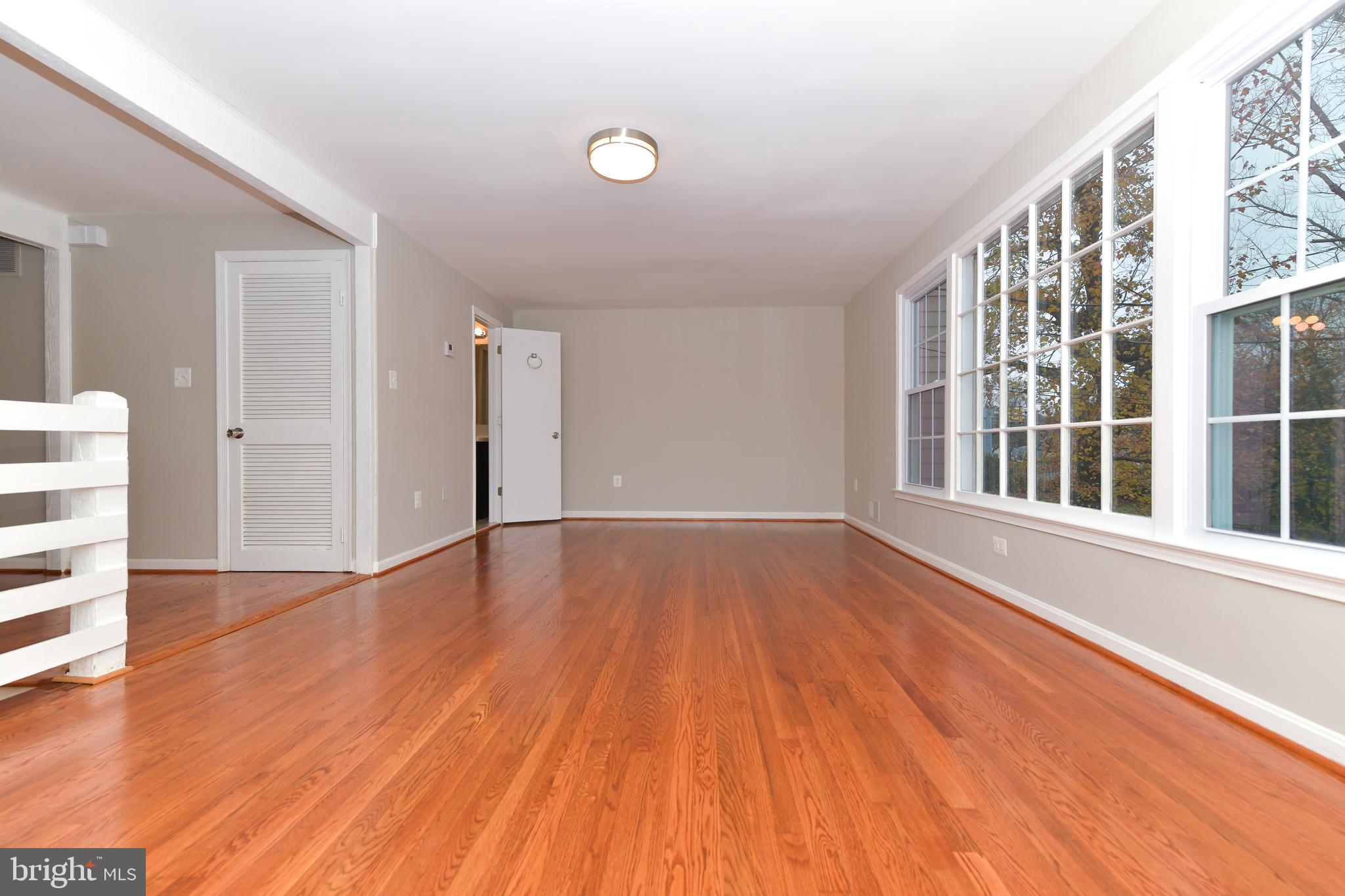 GREENWICH HILL - Residential