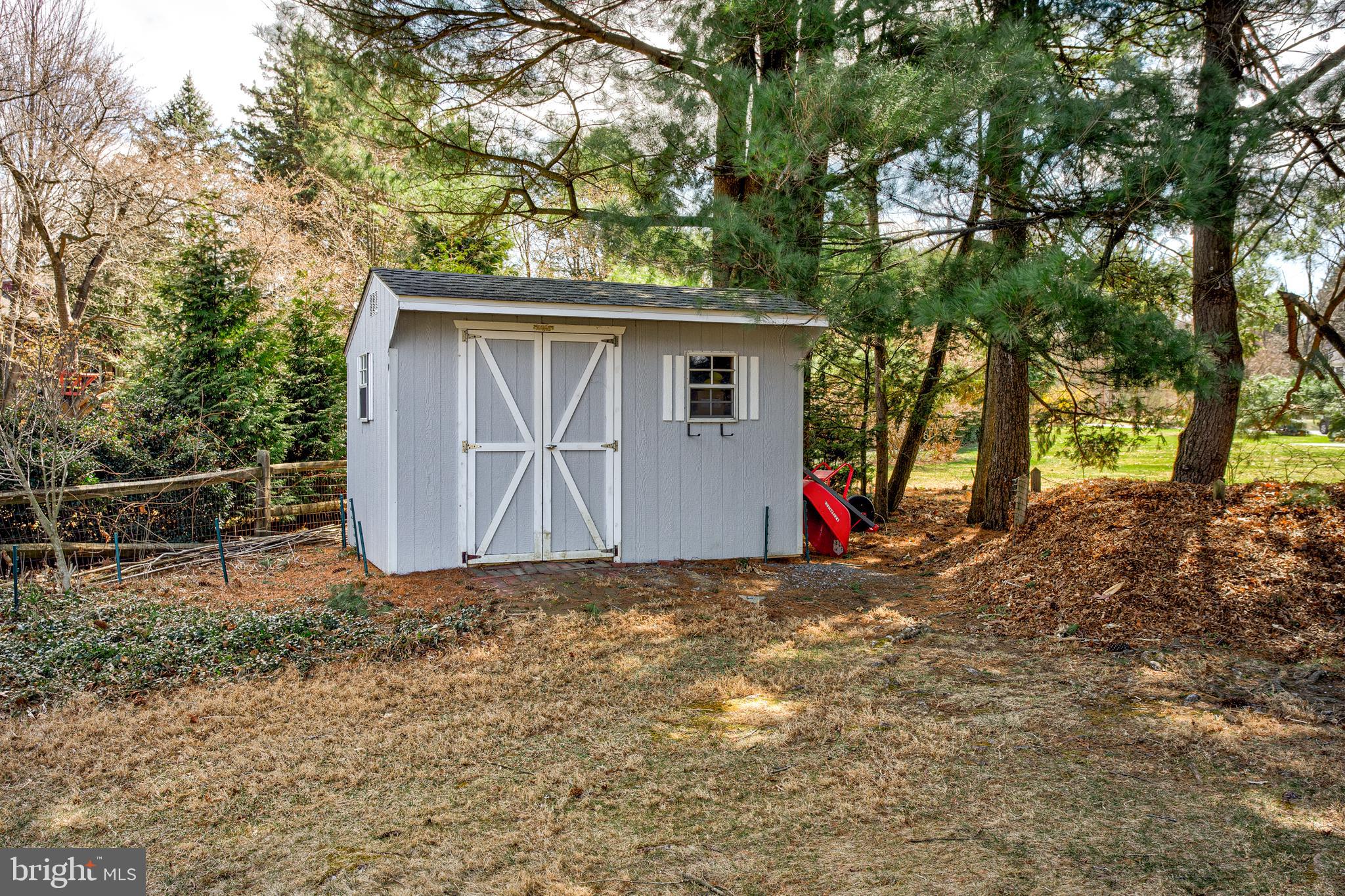 HARRIS ACRES - Residential